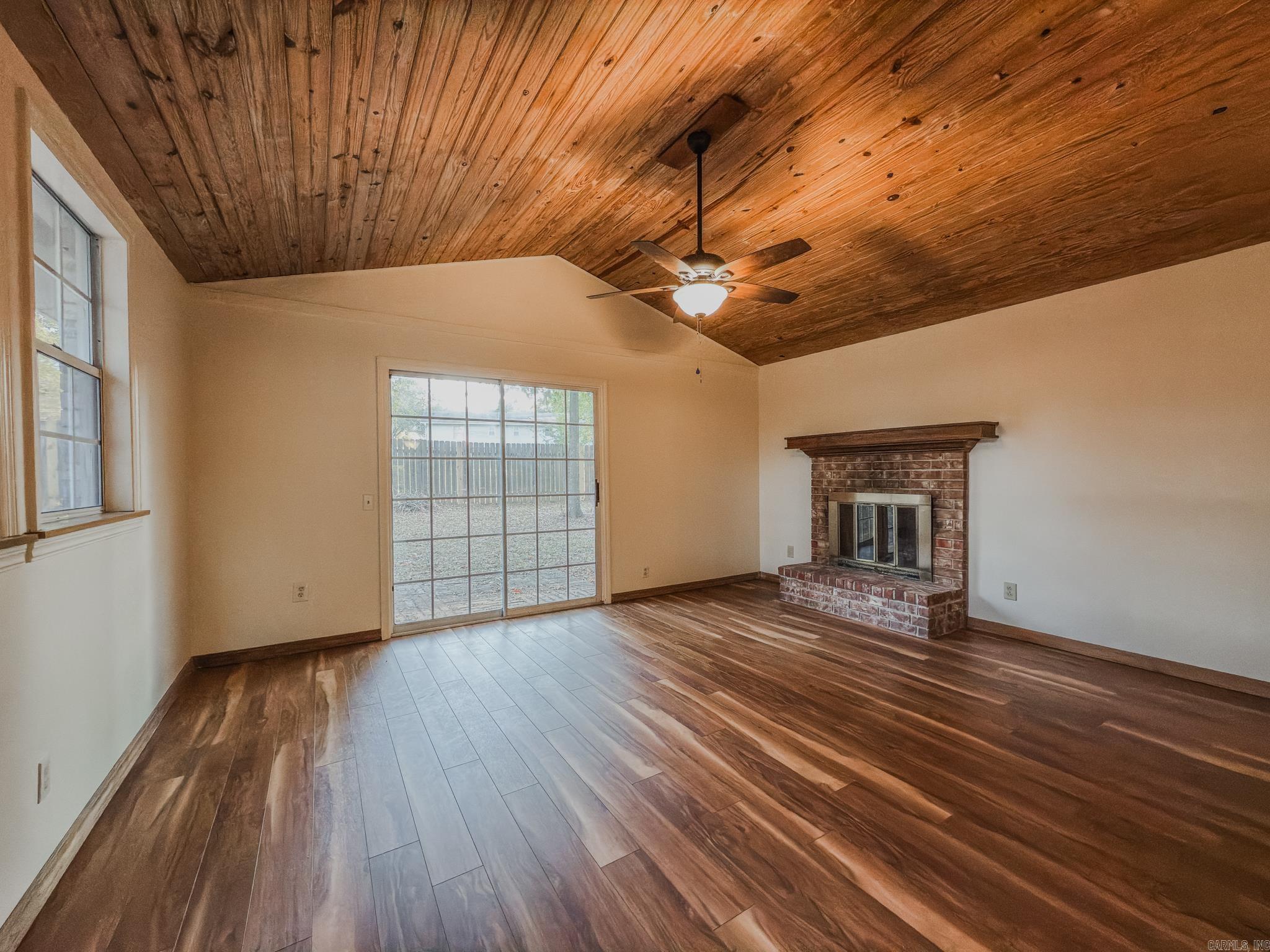 213 N Shore dr 213 N Shore Dr Russellville, AR