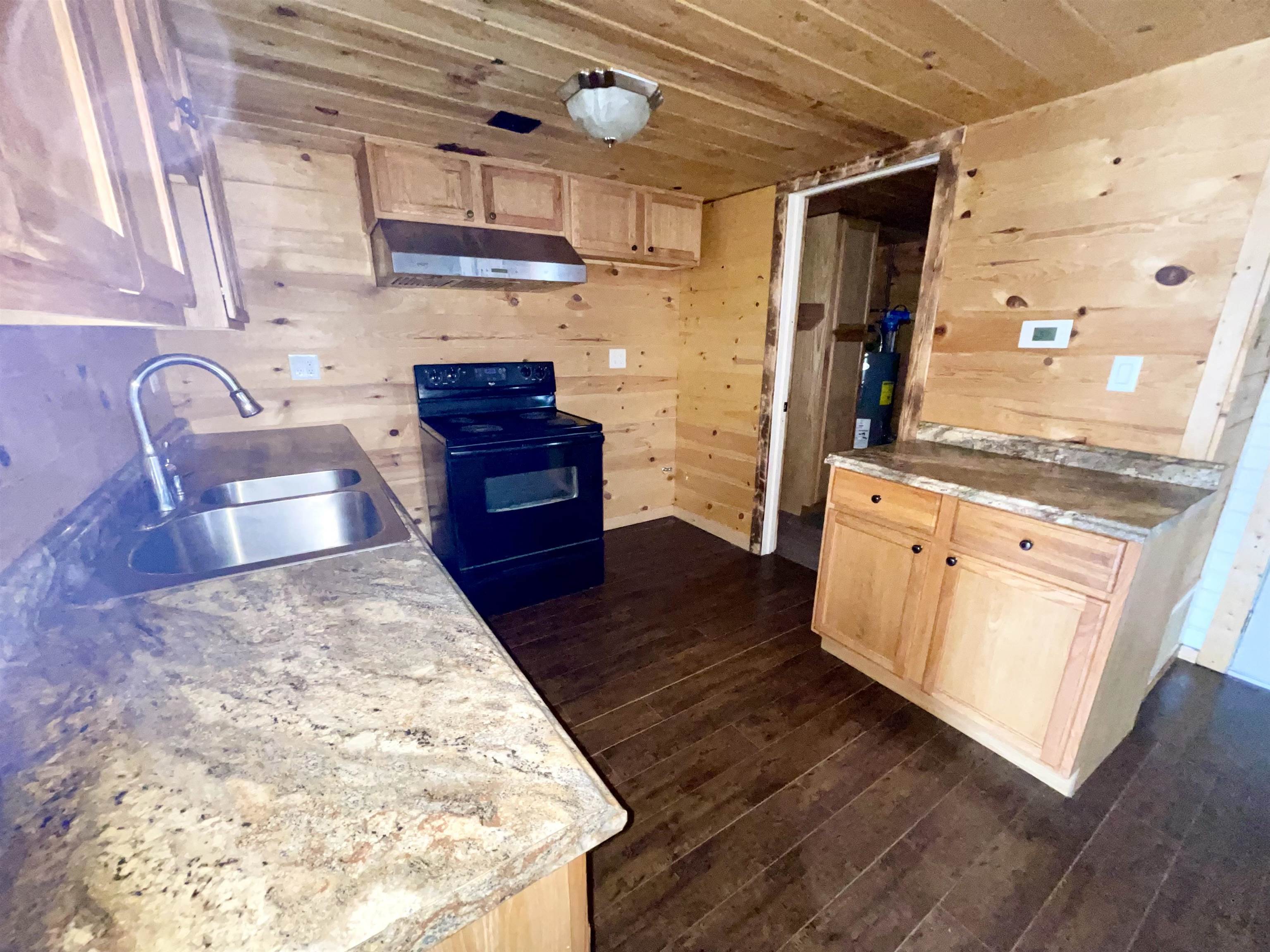 8  Annette  Cherokee Village, AR