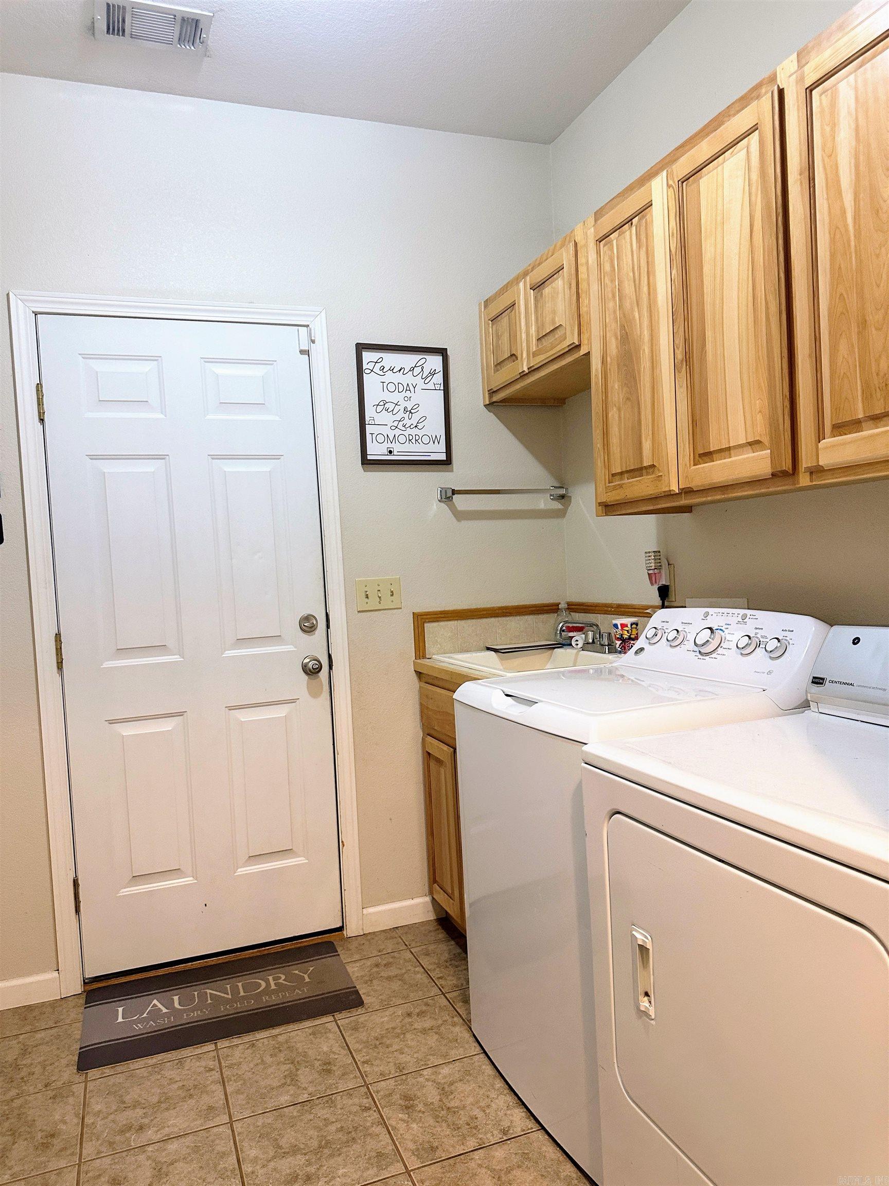 404 Private Road 3432 Clarksville, AR 72830