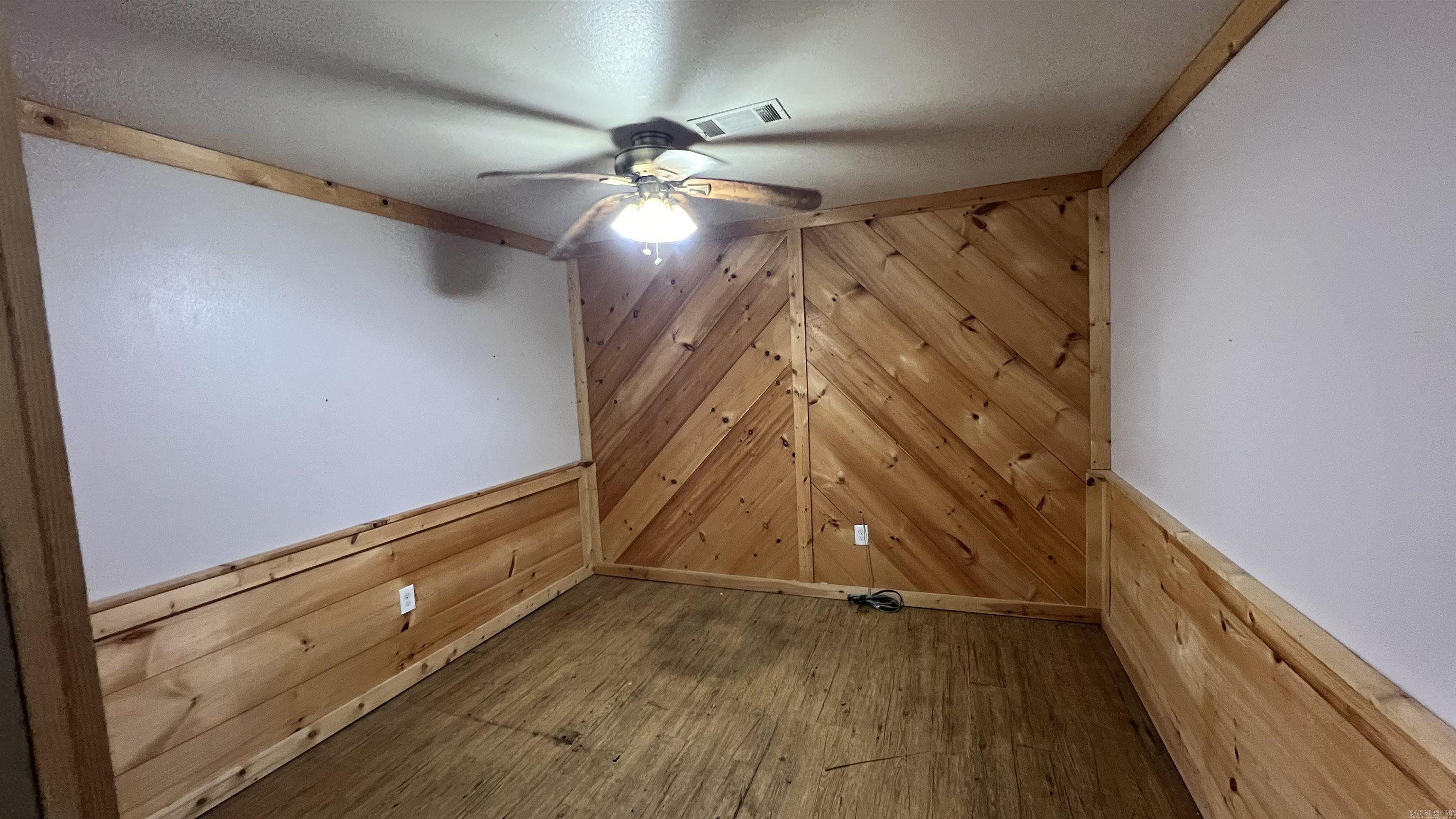 18709  Interstate 30 Frontage Rd  Benton, AR