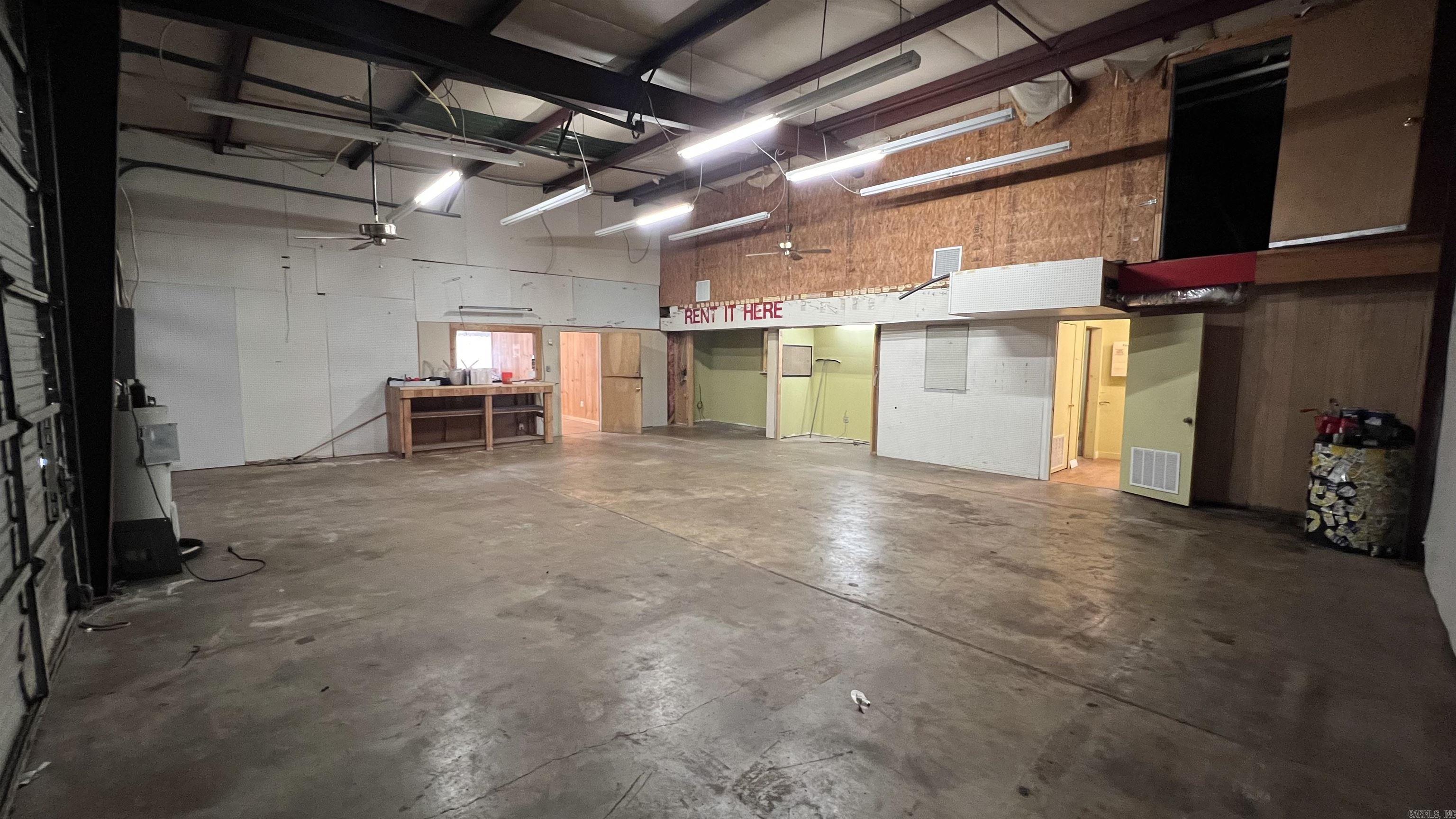 18709  Interstate 30 Frontage Rd  Benton, AR