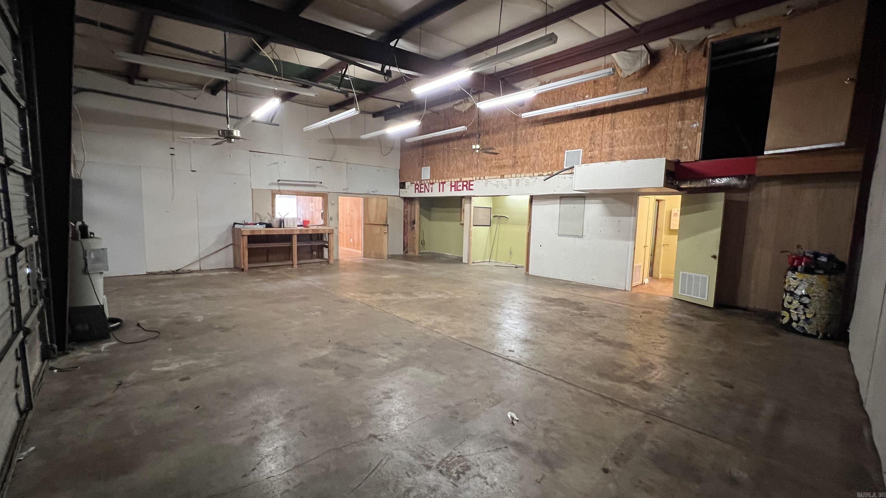 18709  Interstate 30 Frontage Rd  Benton, AR