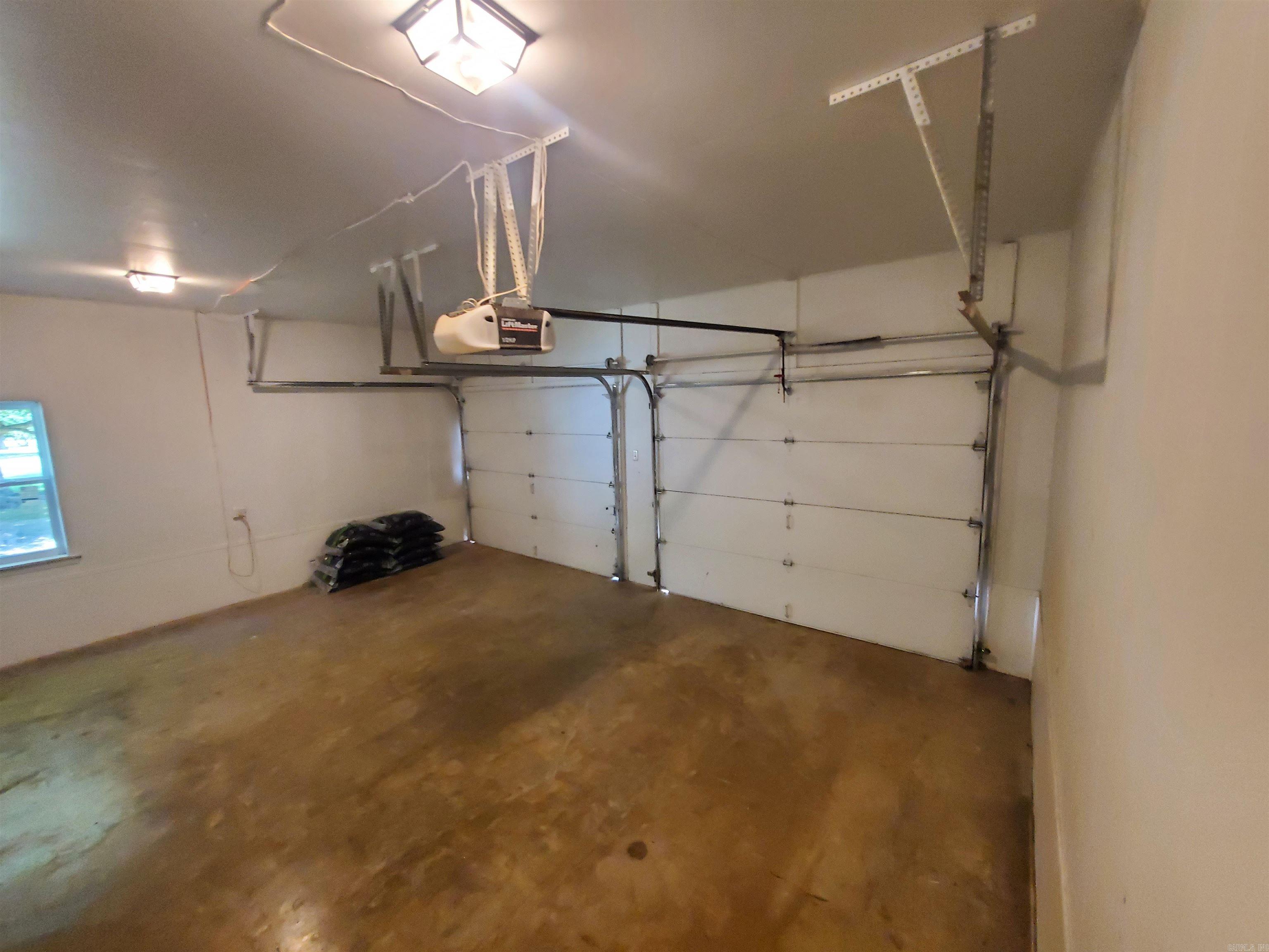 1017 Homecrest Drive Piggott, AR 72454