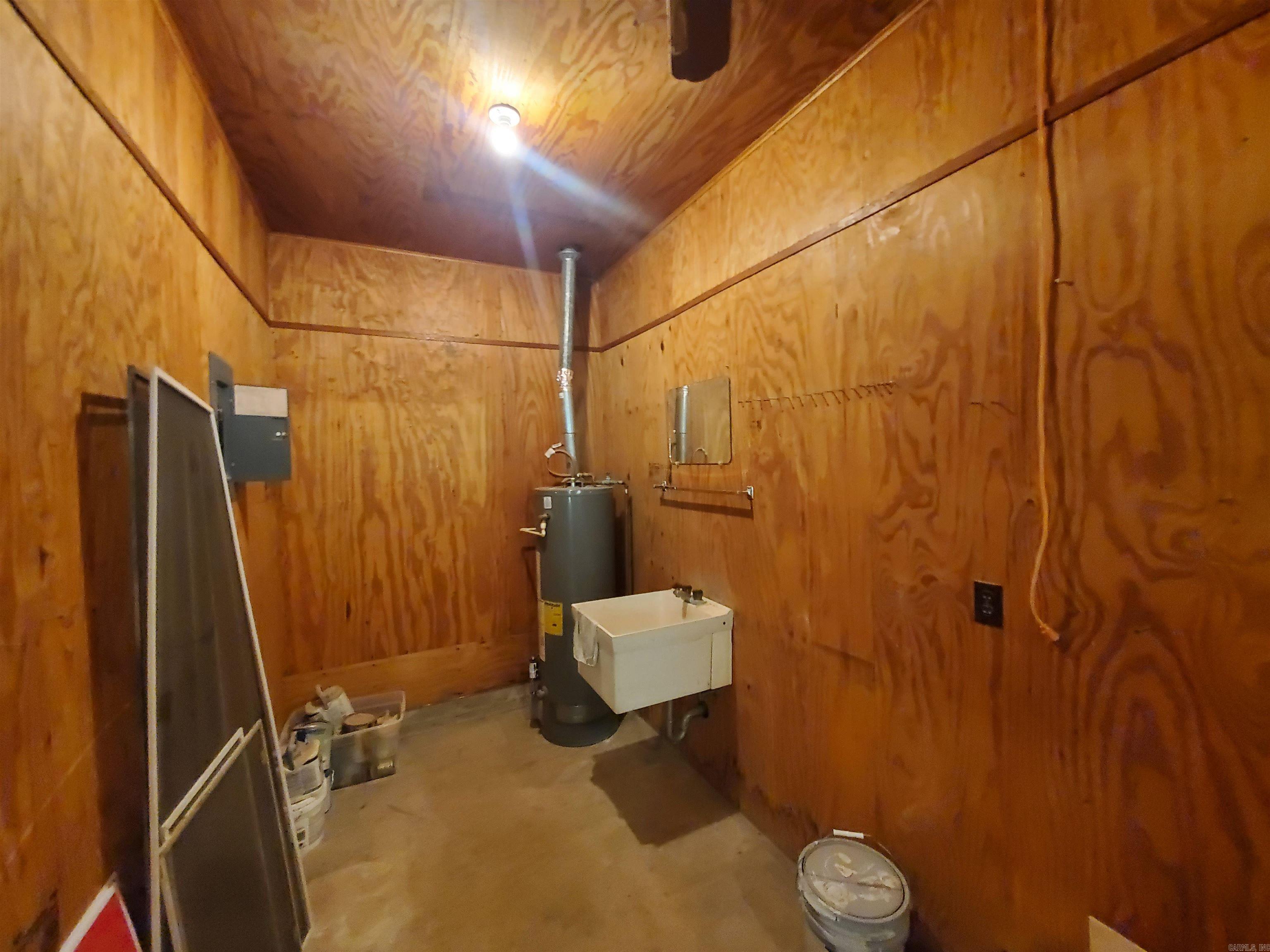 1017 Homecrest Drive Piggott, AR 72454