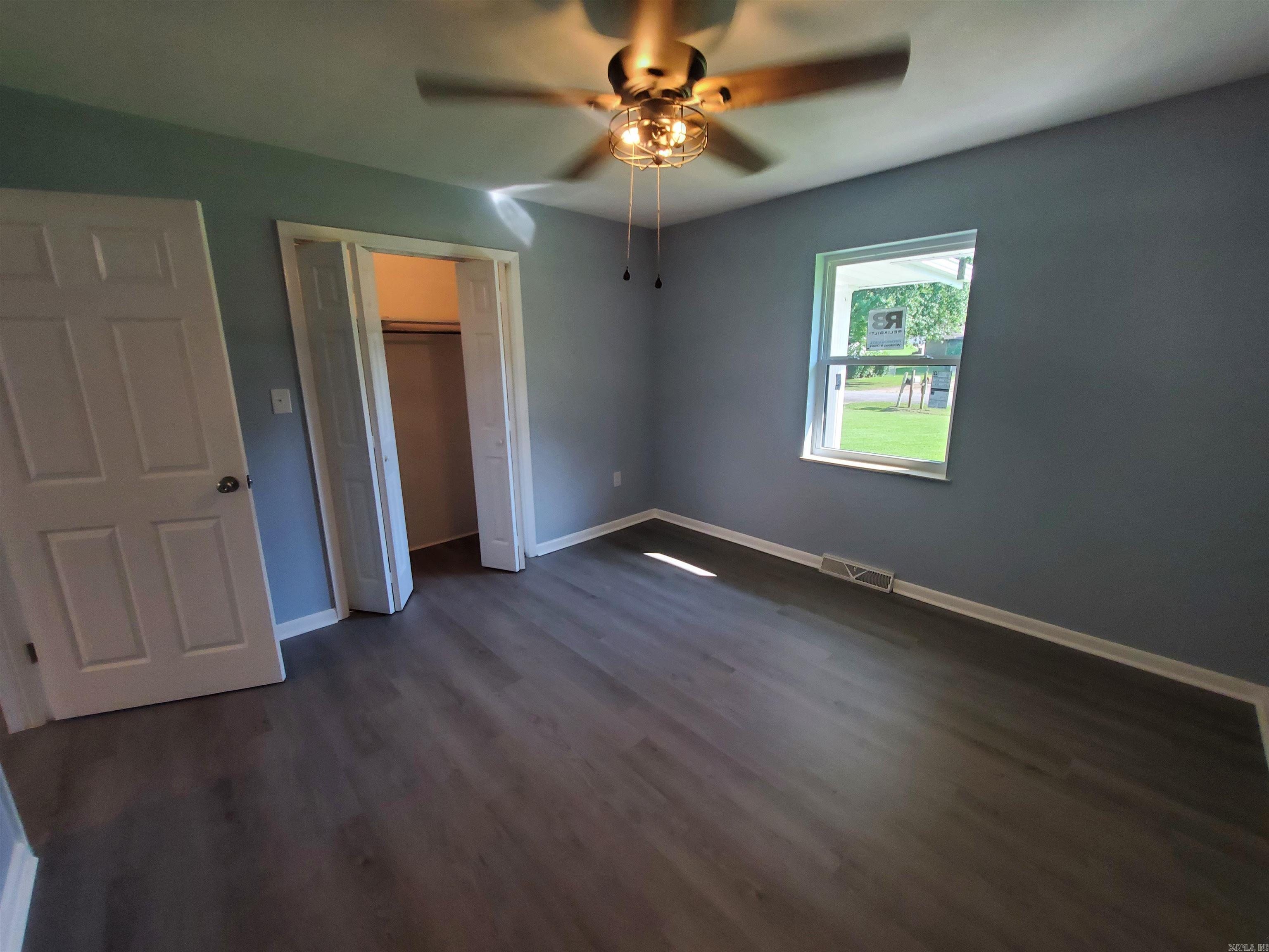 1017 Homecrest Drive Piggott, AR 72454