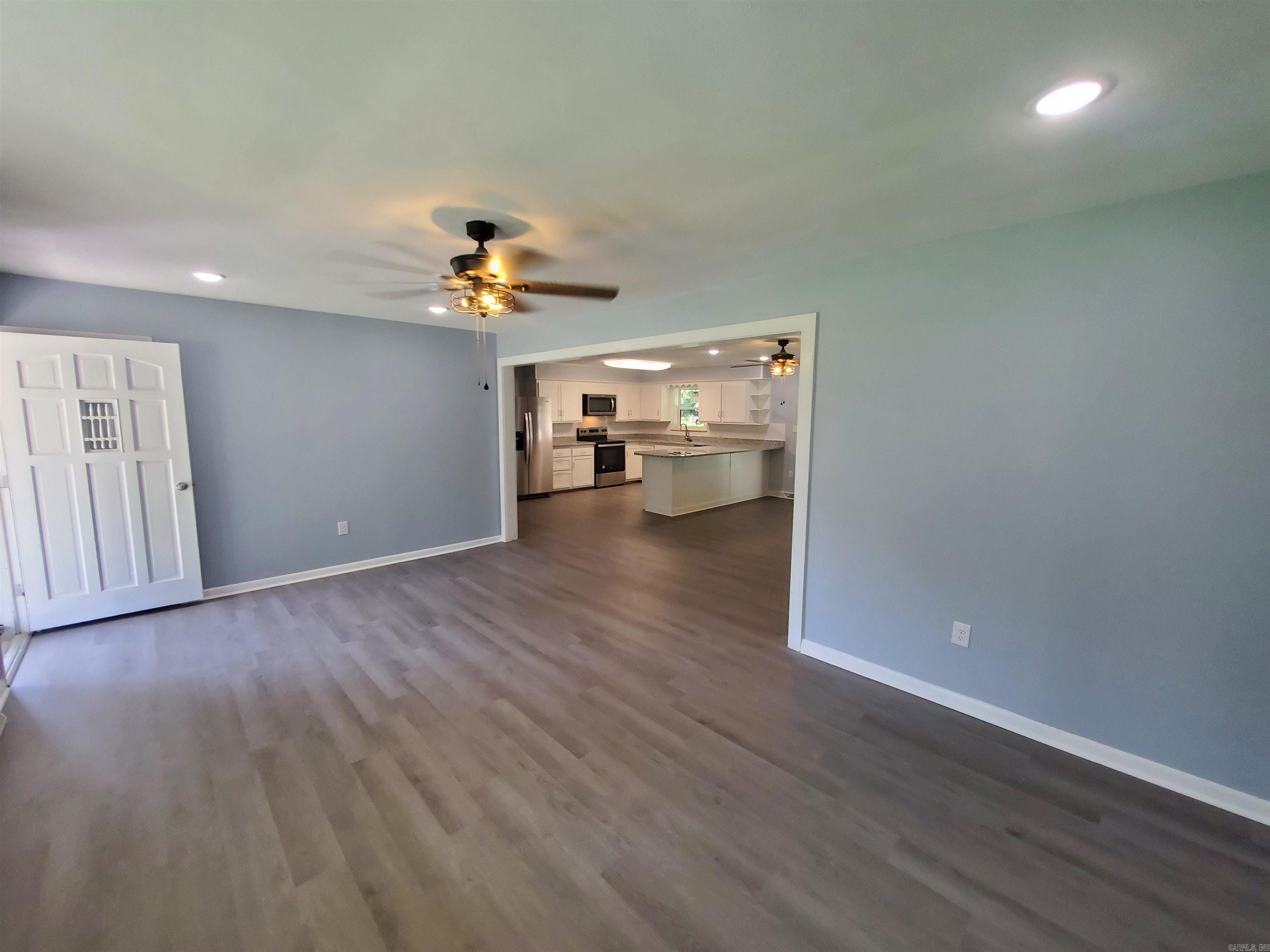 1017 Homecrest Drive Piggott, AR 72454