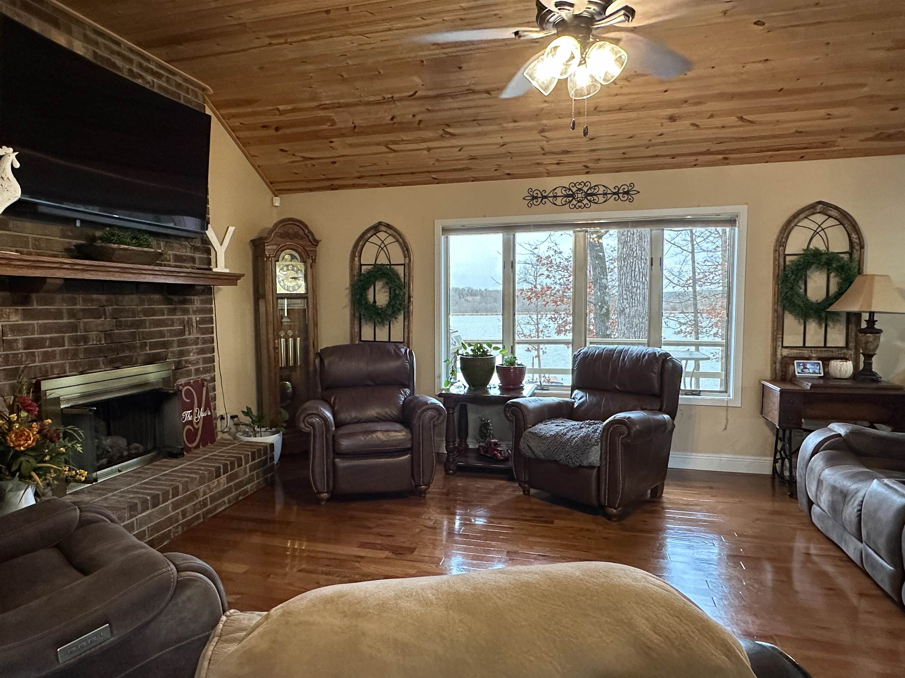 706  South Shore  Horseshoe Bend, AR