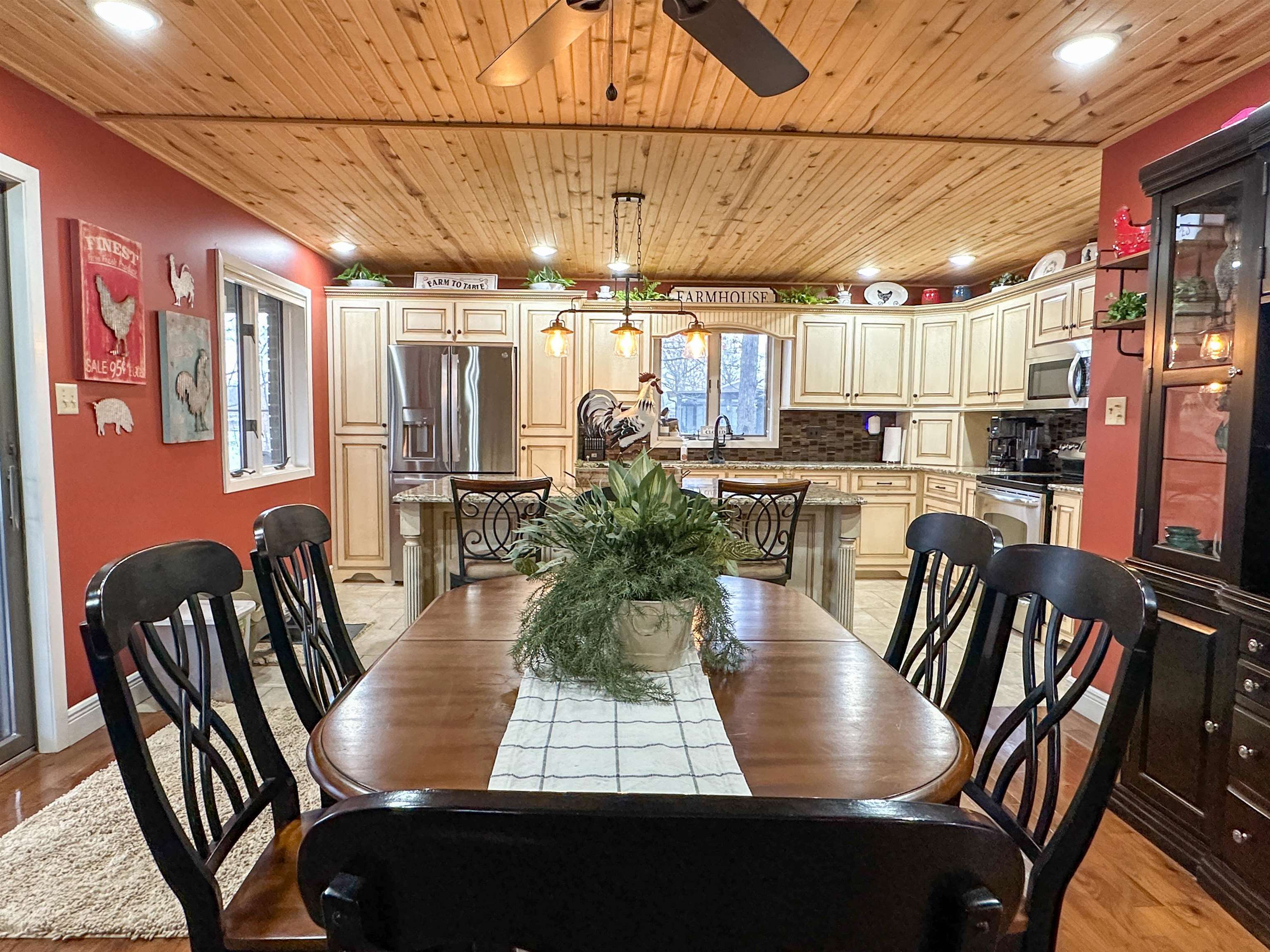 706  South Shore  Horseshoe Bend, AR