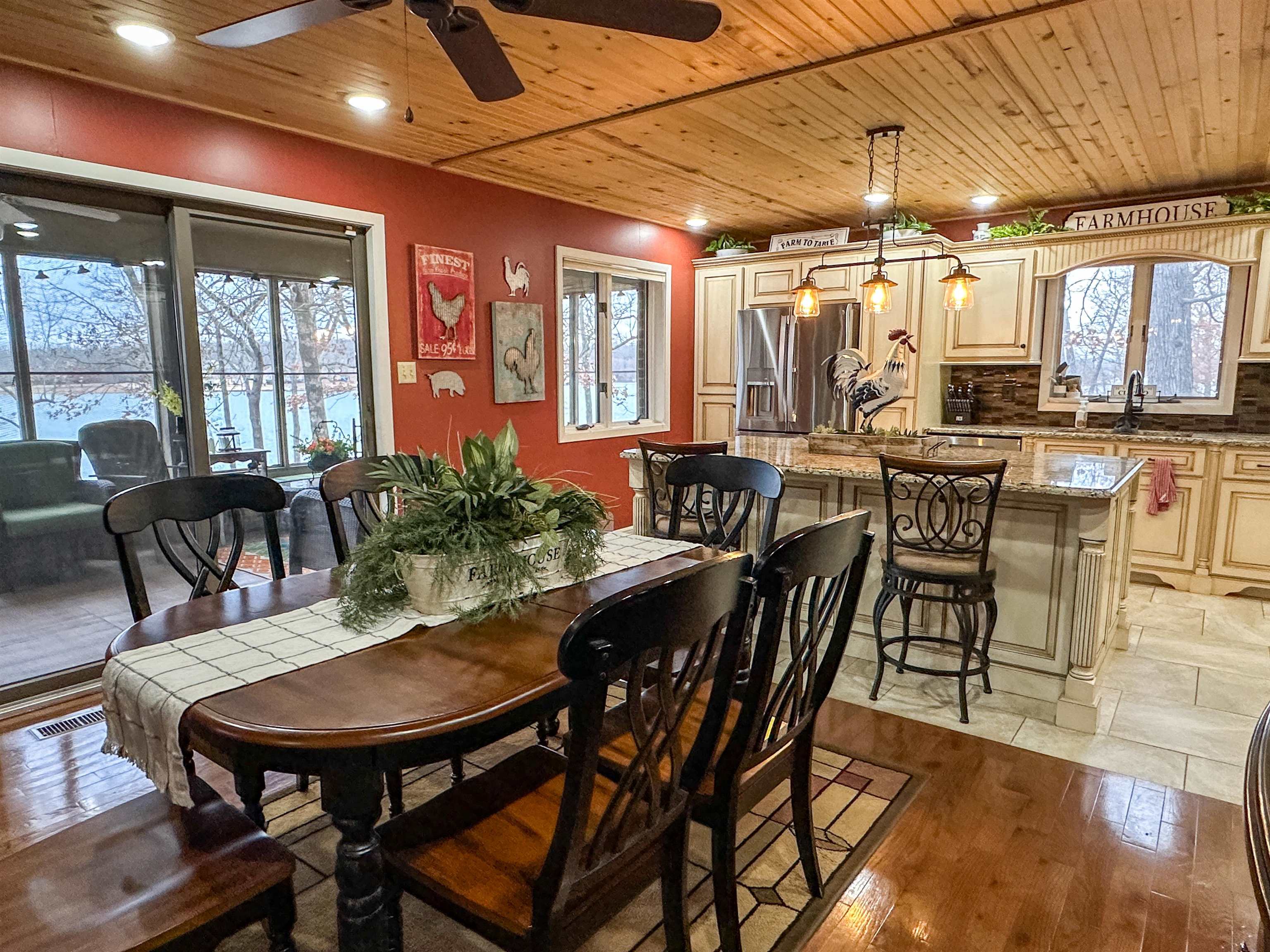 706  South Shore  Horseshoe Bend, AR