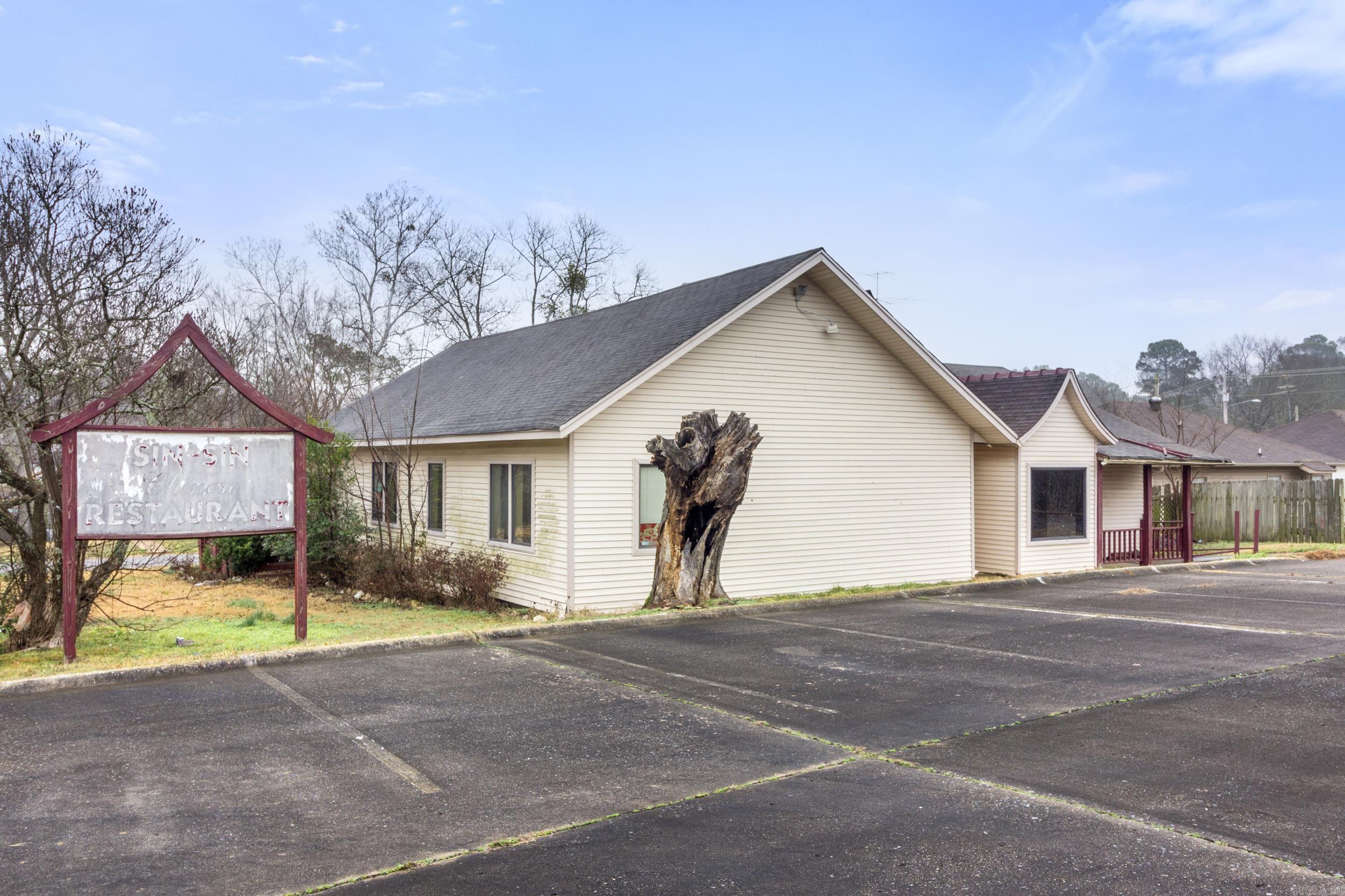 622  Gertrude  Benton, AR