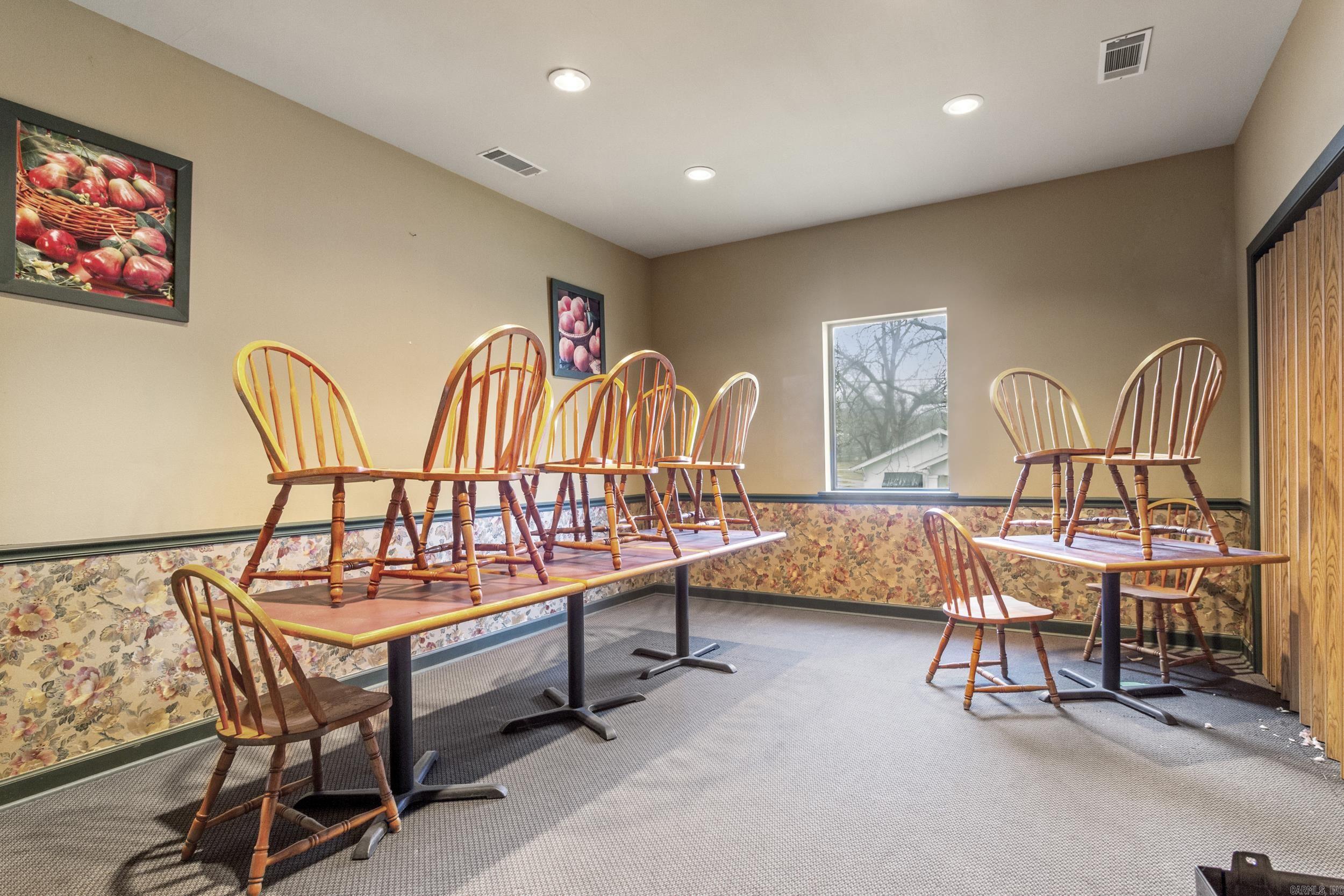 622  Gertrude  Benton, AR