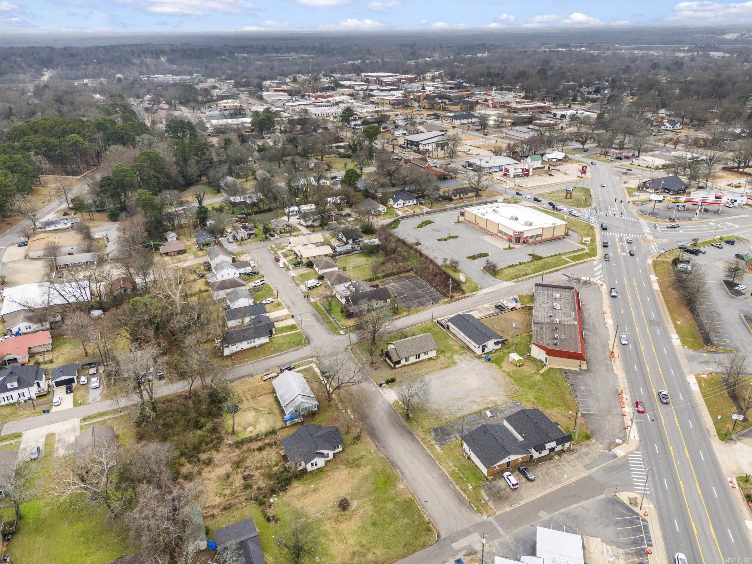 622  Gertrude  Benton, AR