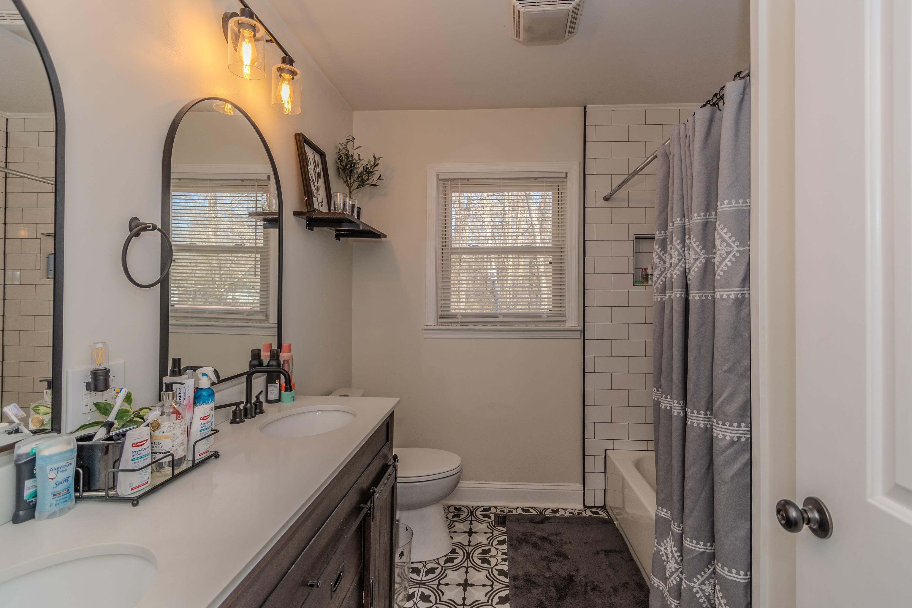378  Lamb  Piggott, AR