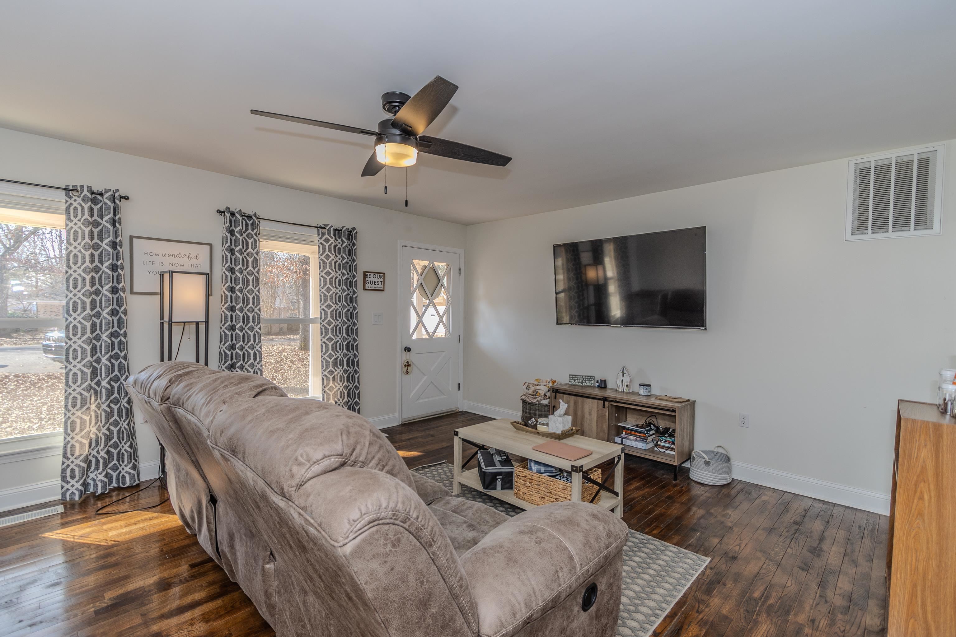 378  Lamb  Piggott, AR