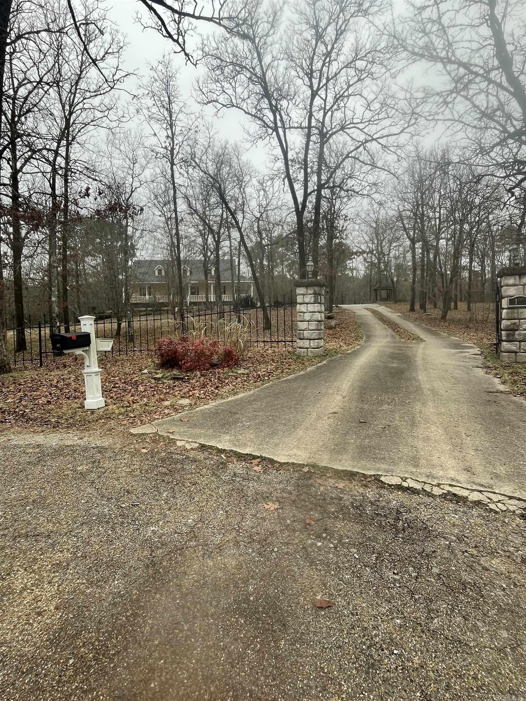 197  Tunica Trail  Hot Springs, AR