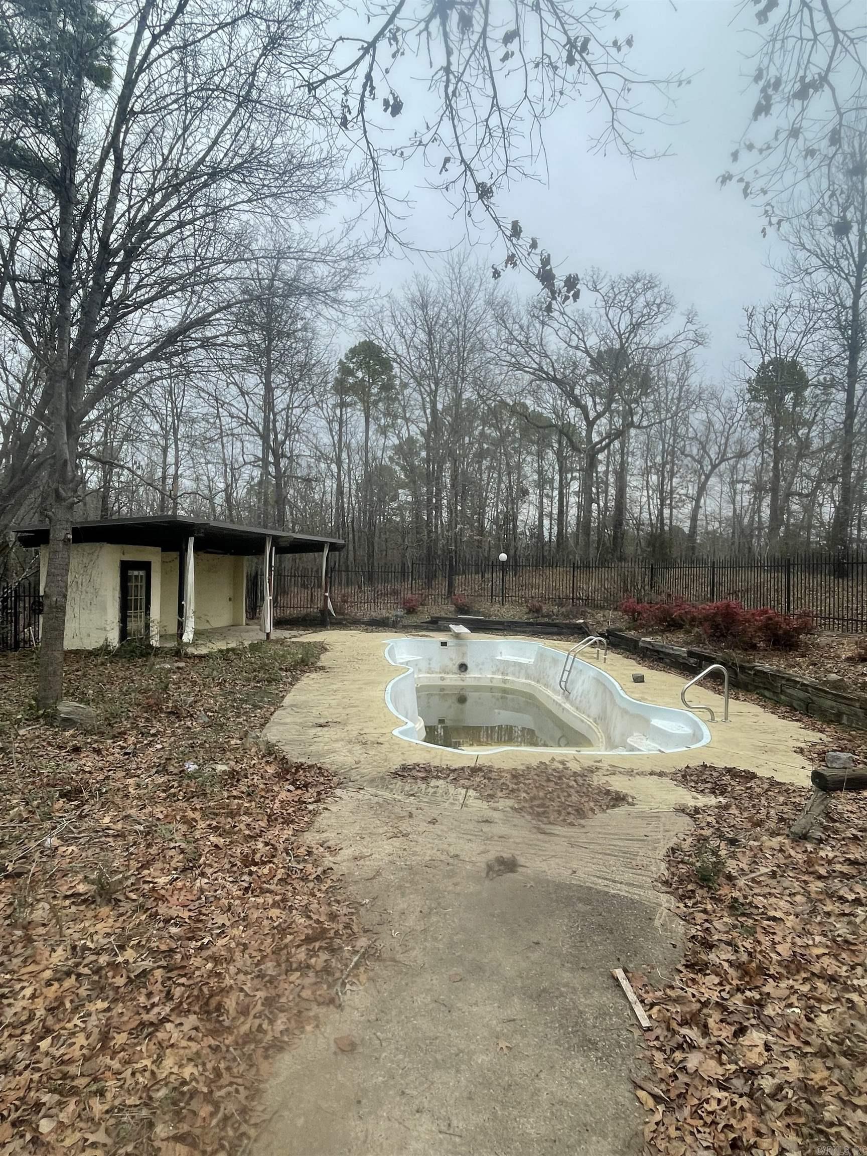 197  Tunica Trail  Hot Springs, AR