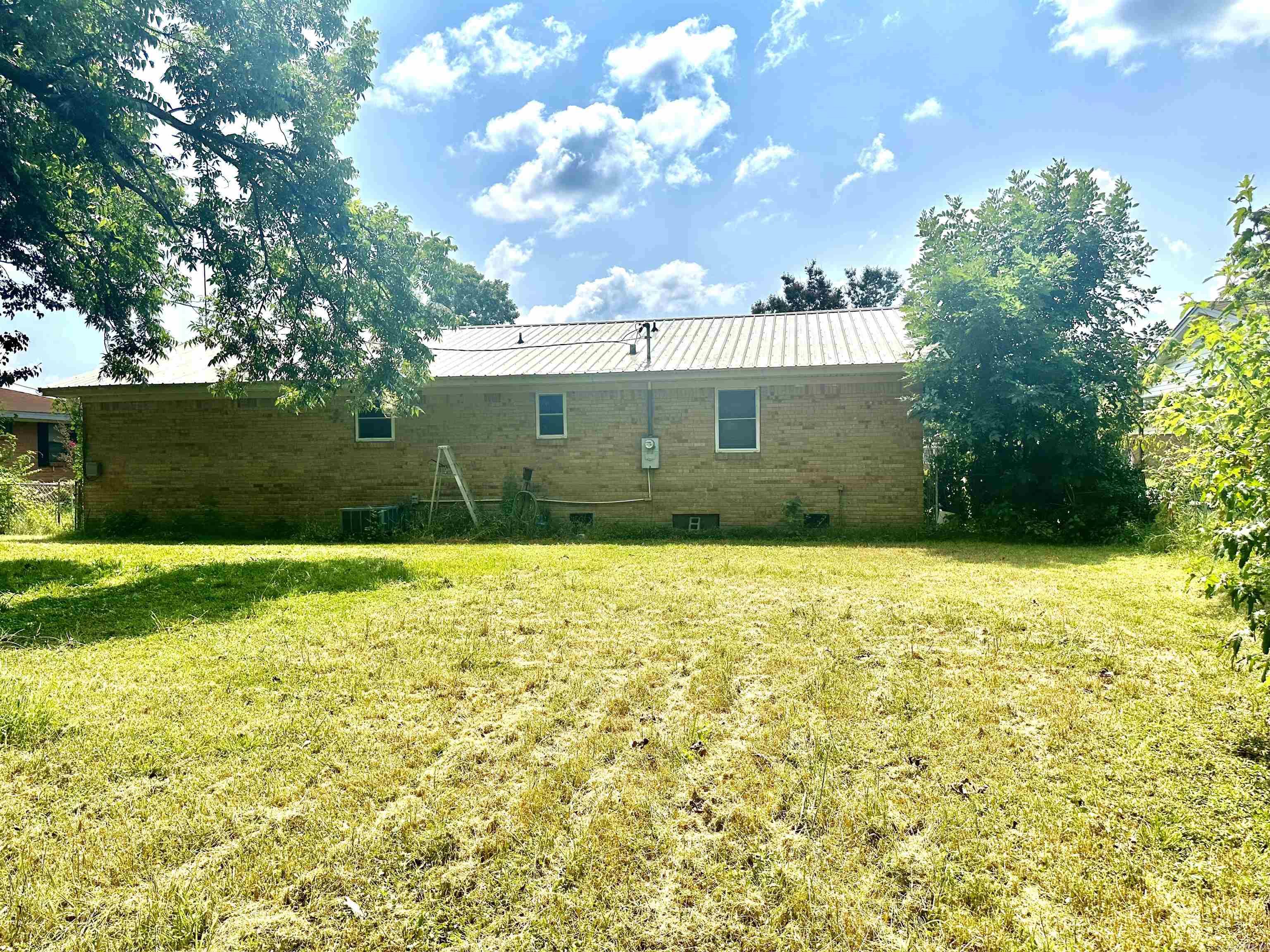 111  Sneed  Marked Tree, AR
