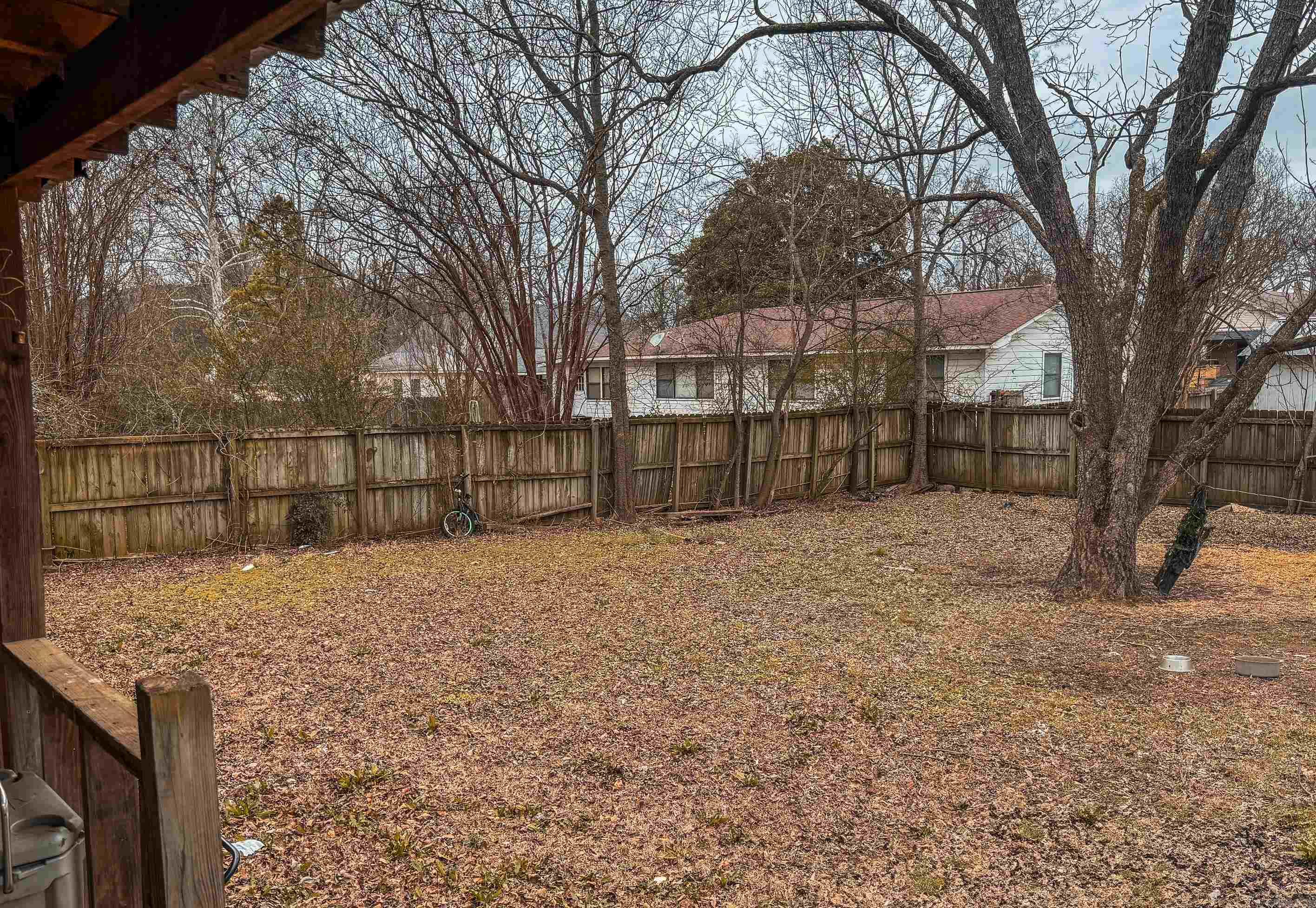707 E Main  Paris, AR