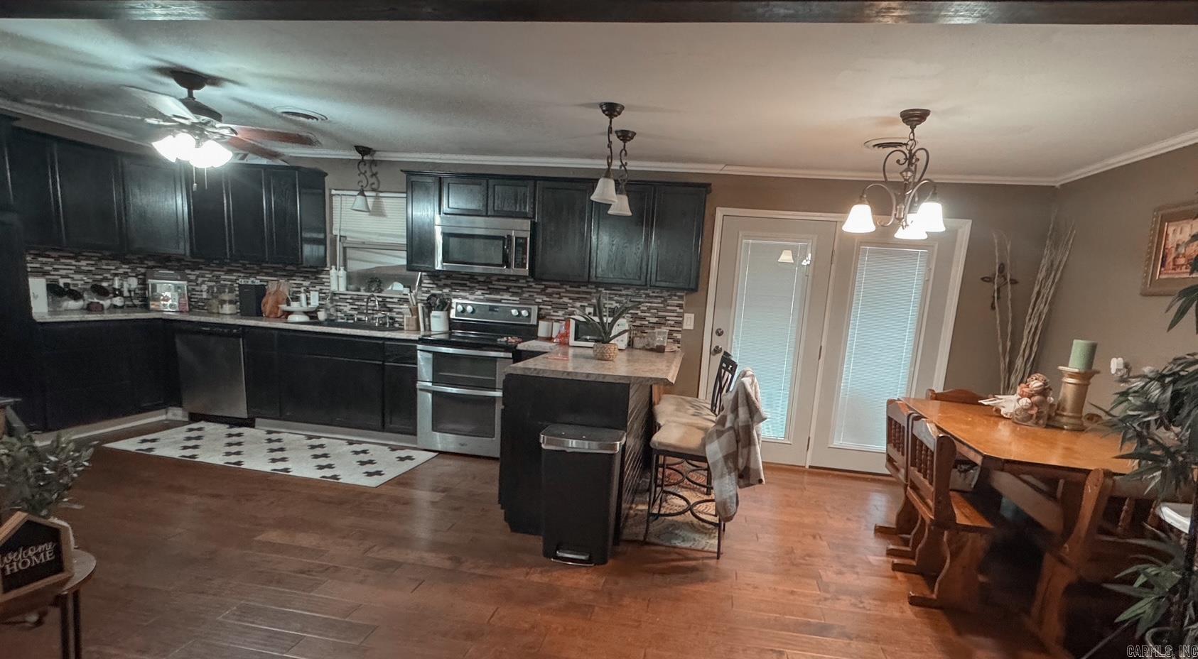 707 E Main  Paris, AR