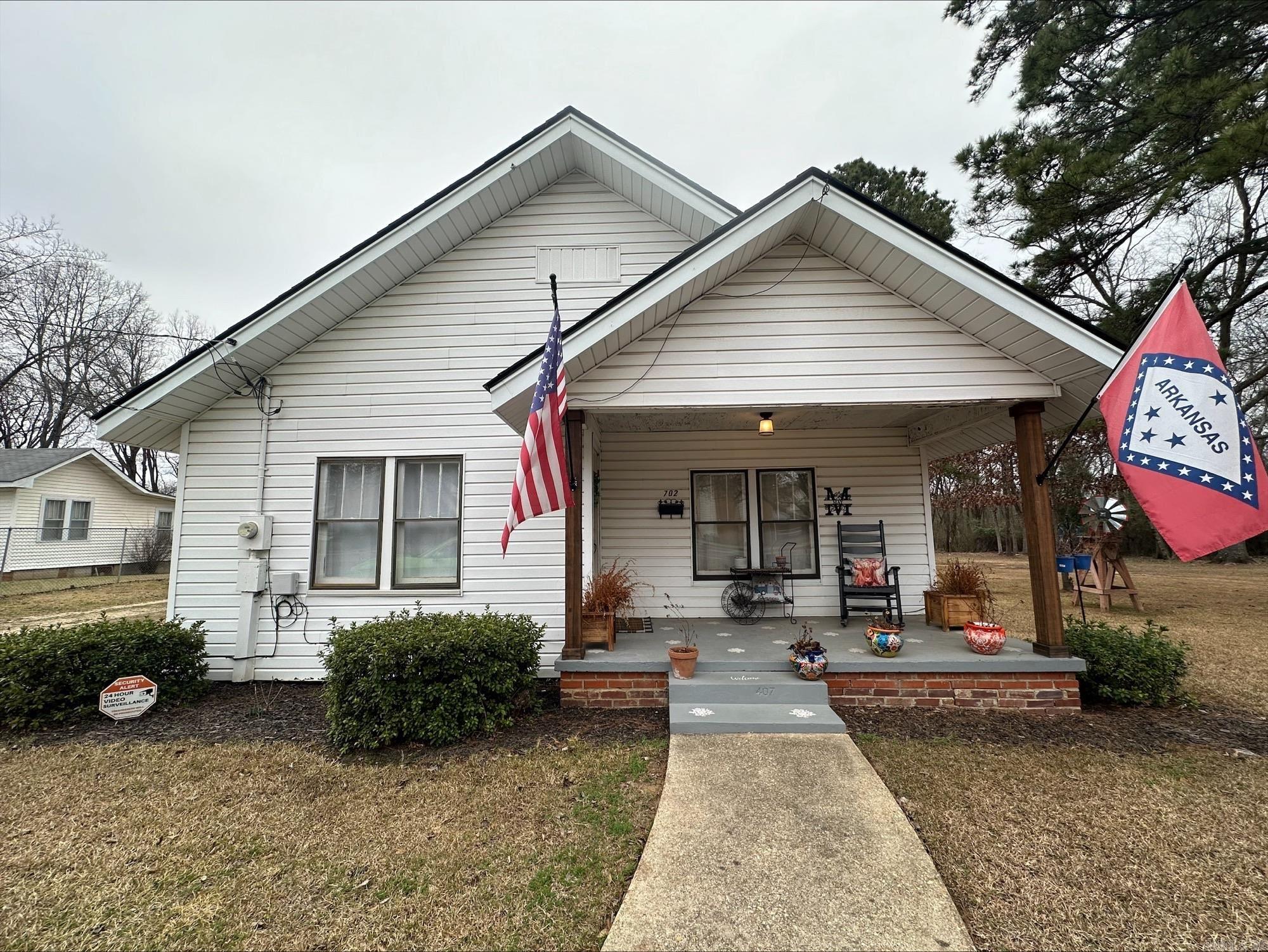 702 W Pine  Warren, AR