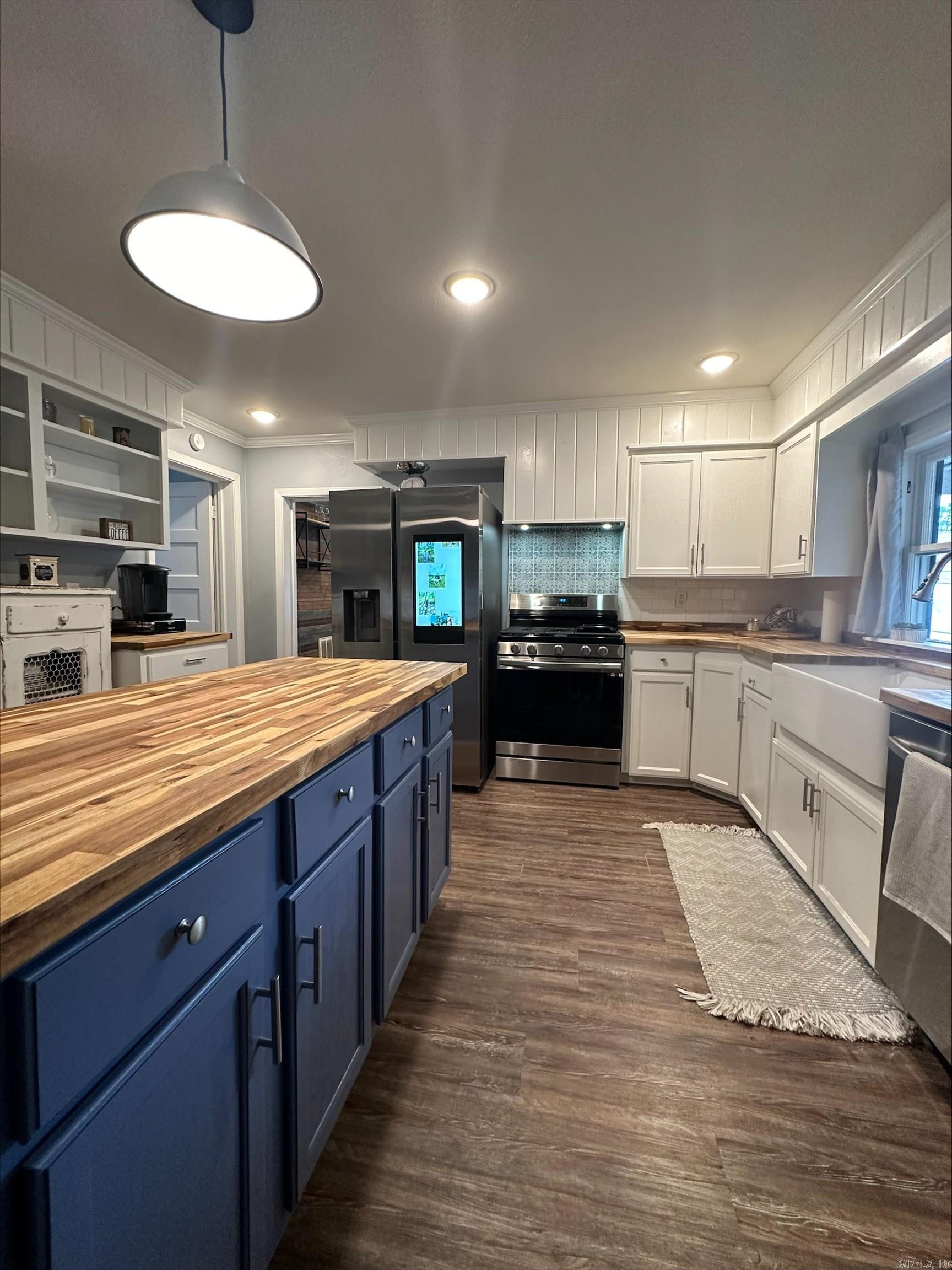 702 W Pine  Warren, AR