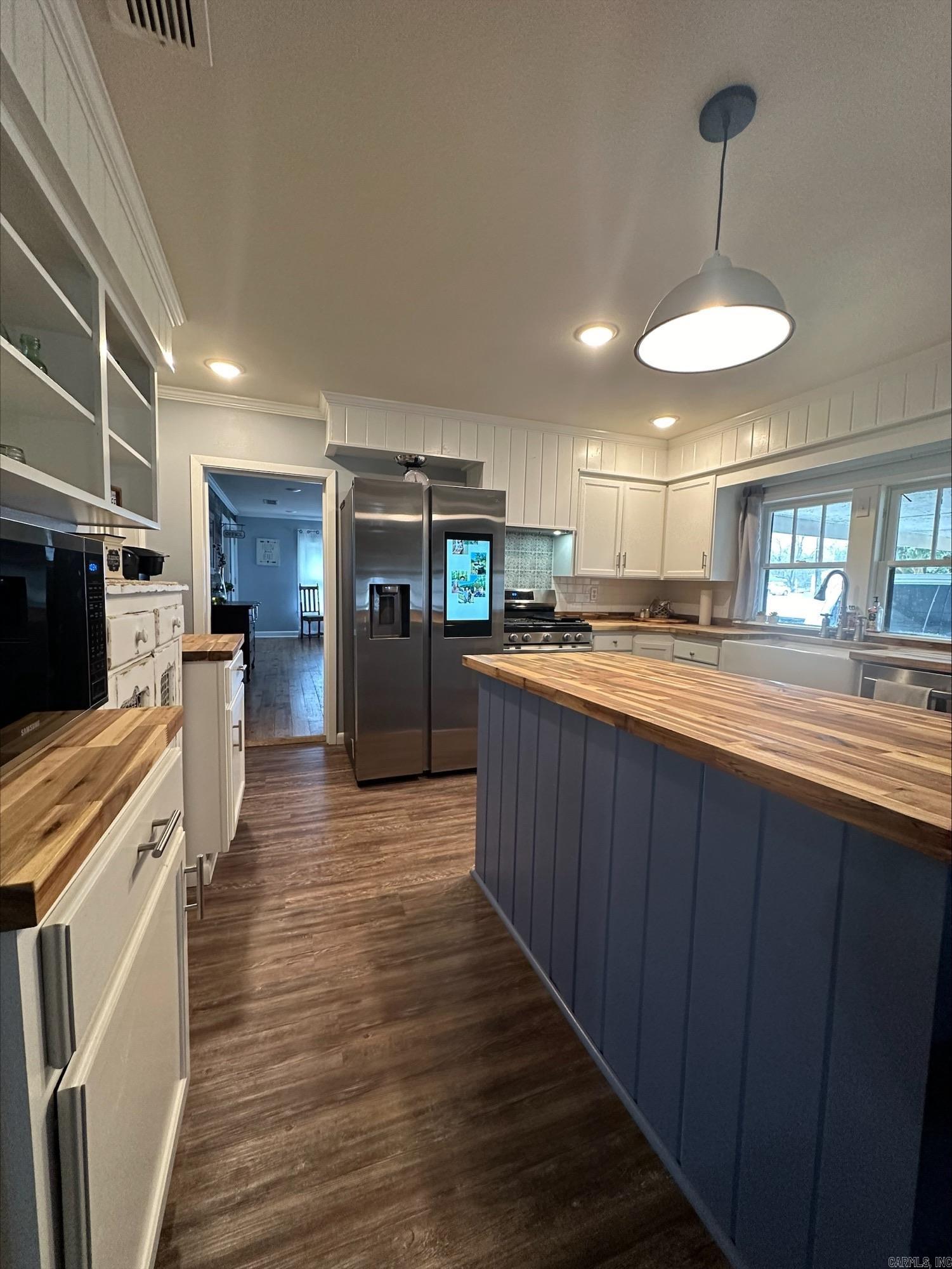 702 W Pine  Warren, AR
