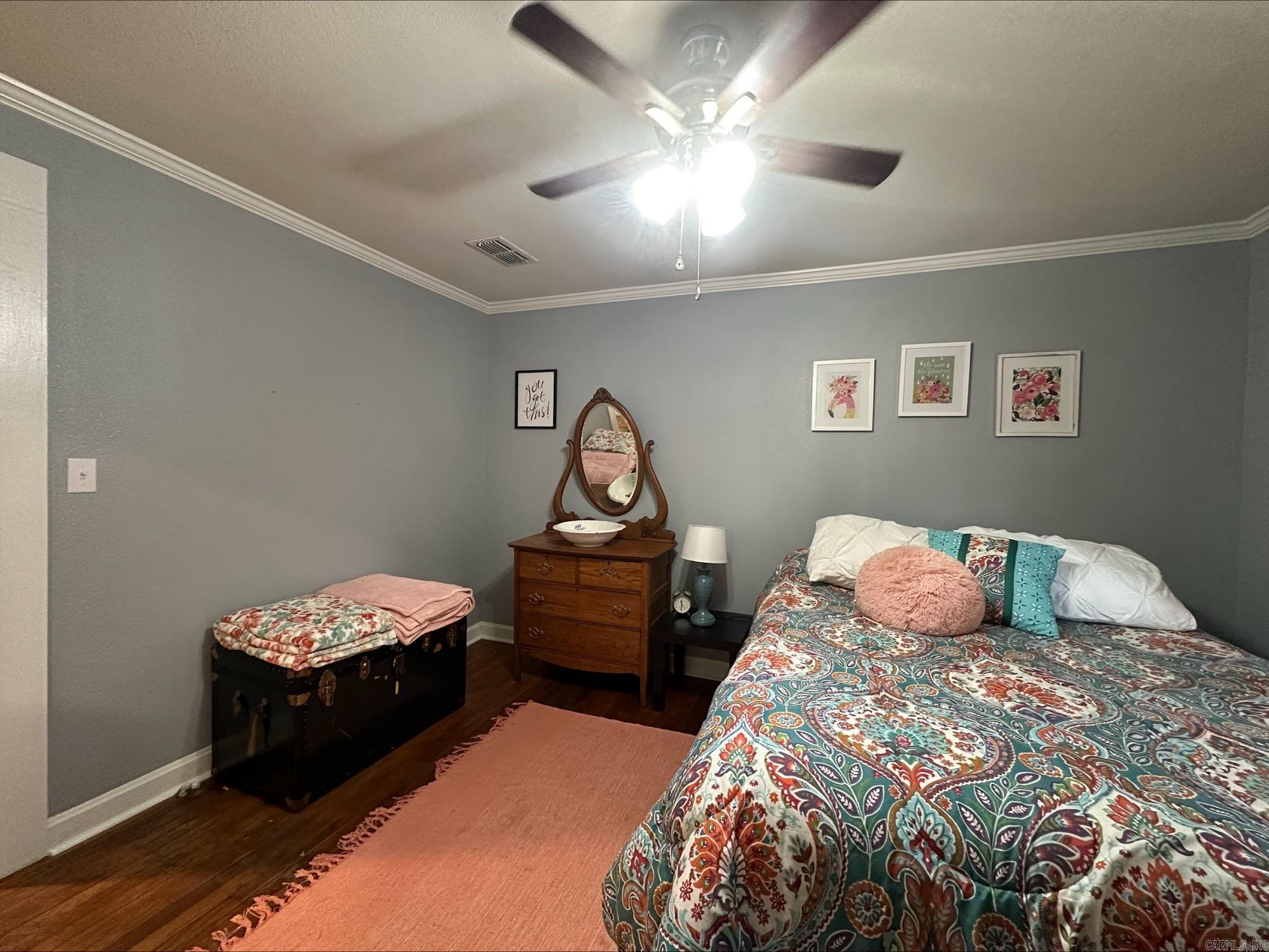 702 W Pine  Warren, AR