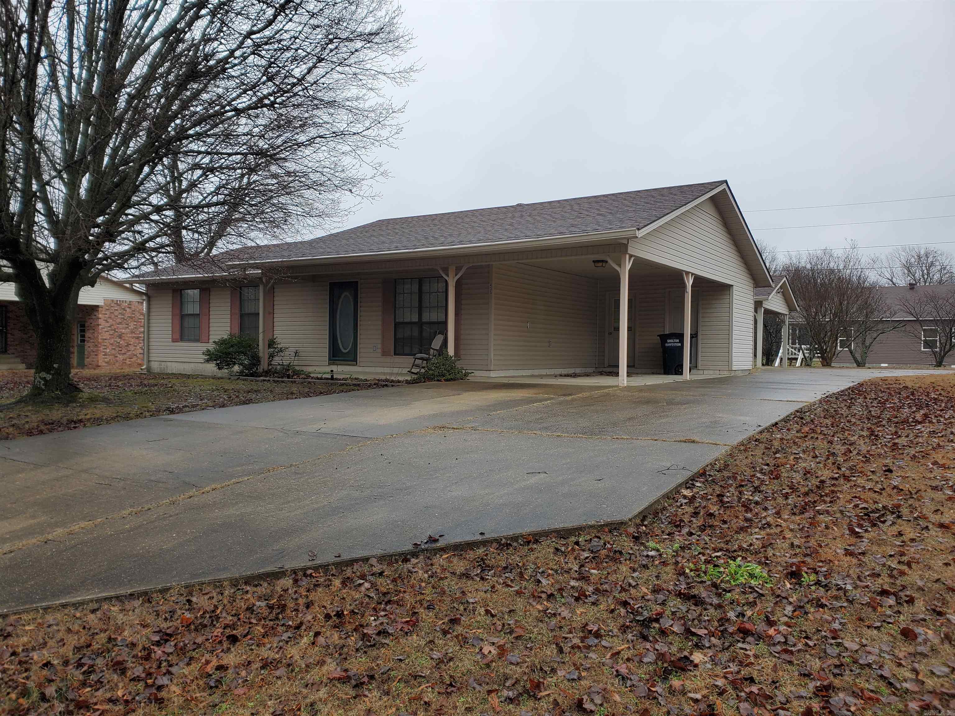 435  Ann  Piggott, AR