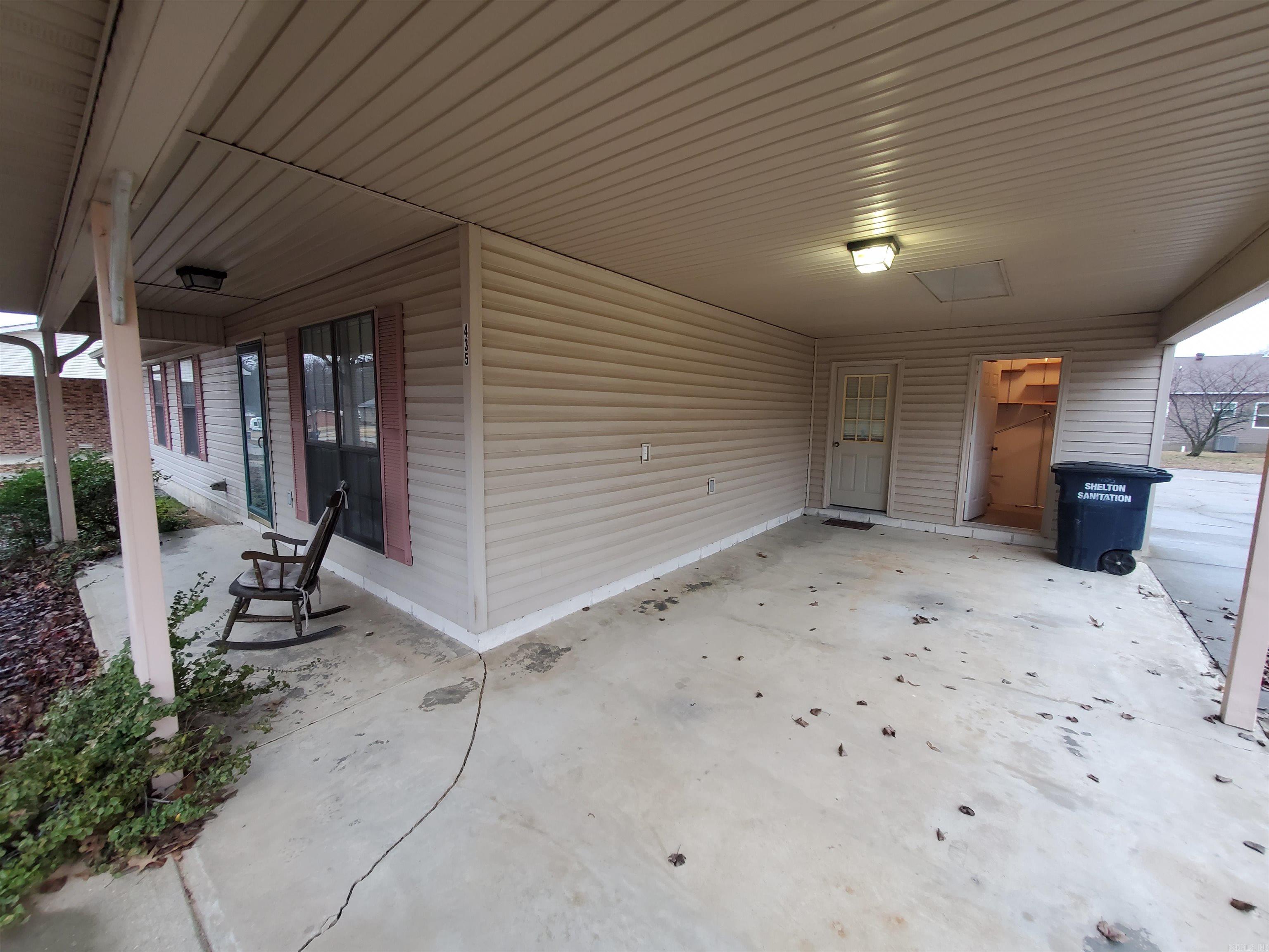 435  Ann  Piggott, AR