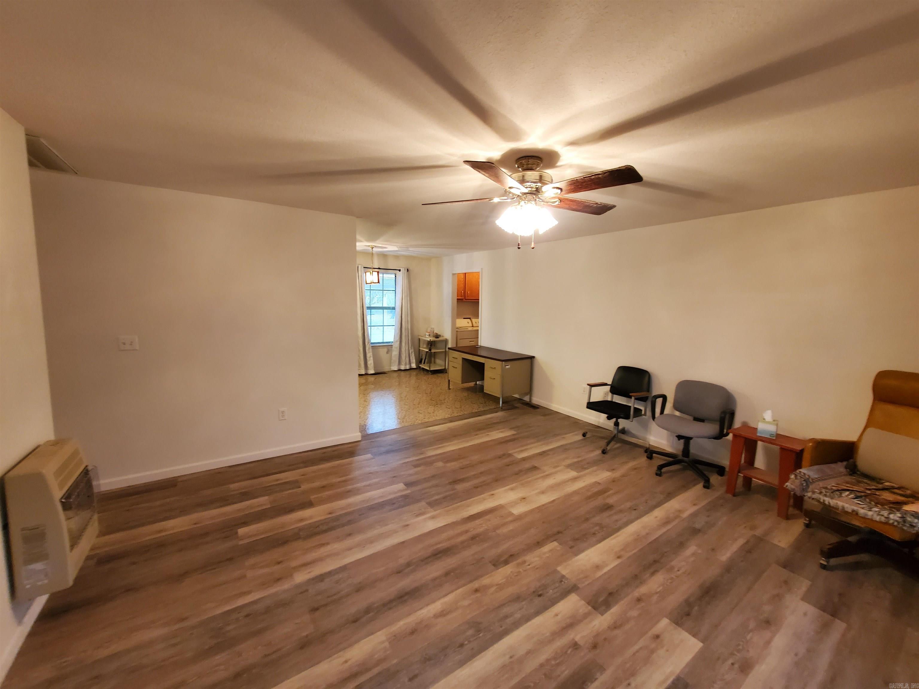 435  Ann  Piggott, AR