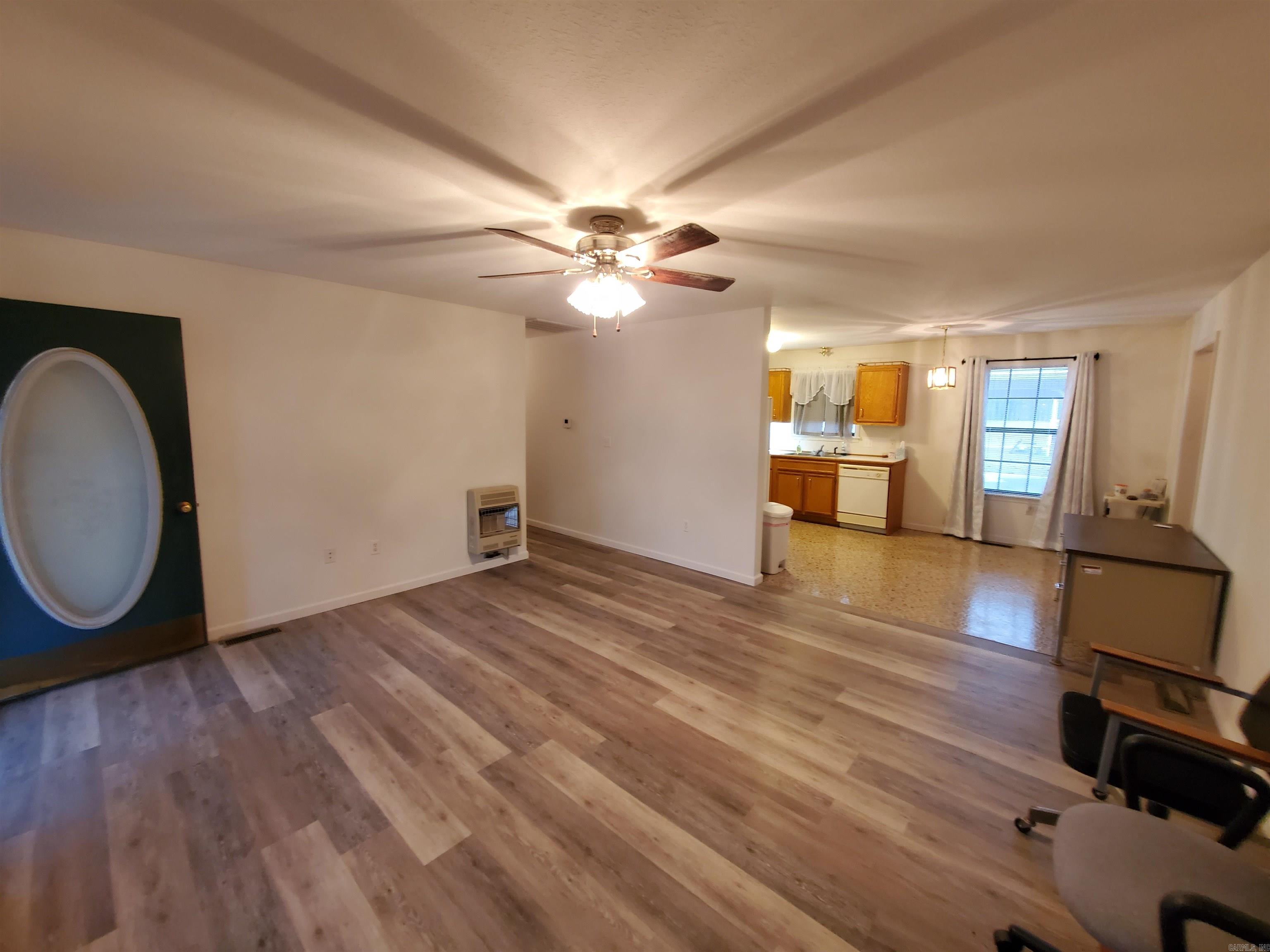 435  Ann  Piggott, AR