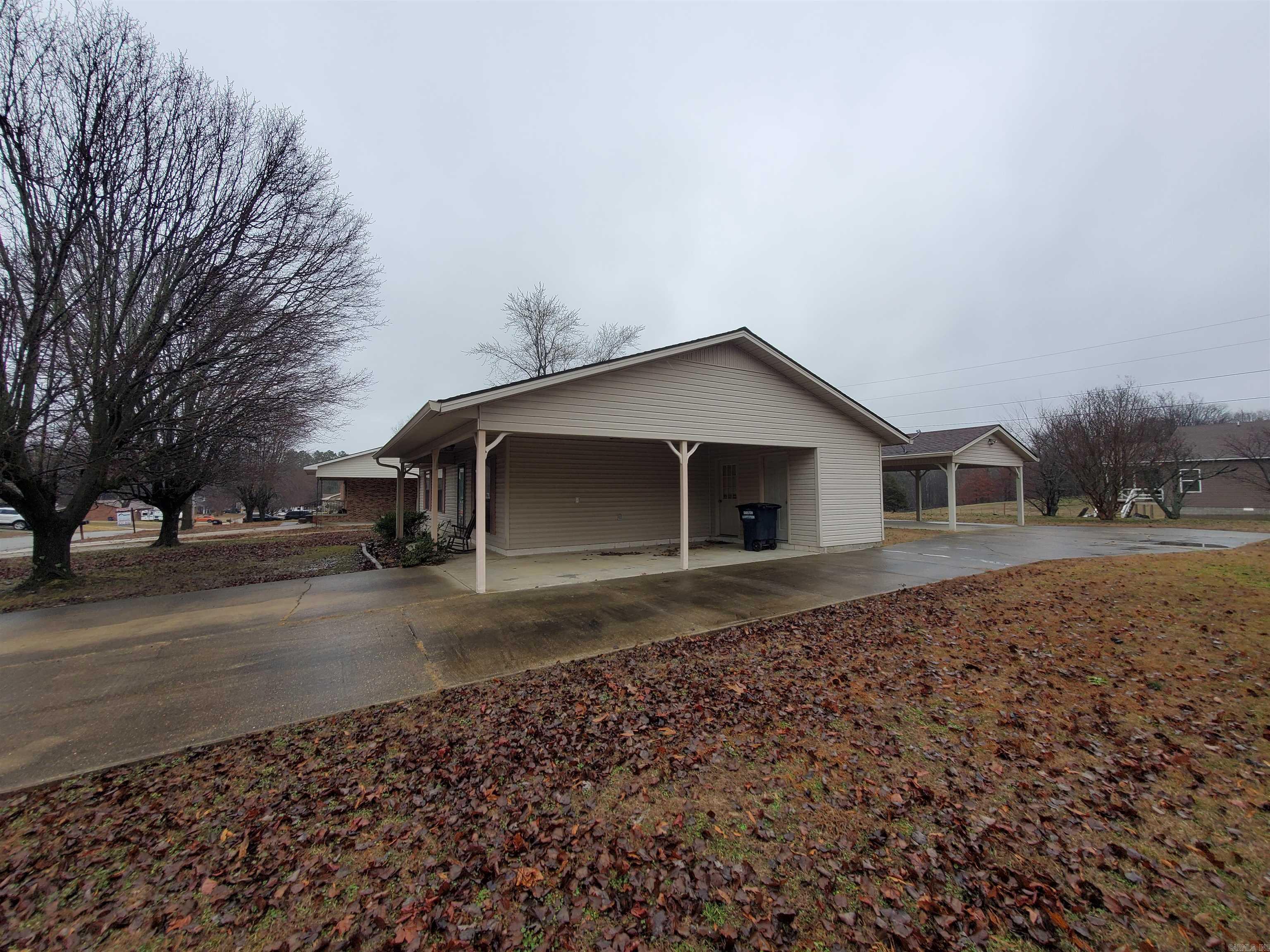 435  Ann  Piggott, AR
