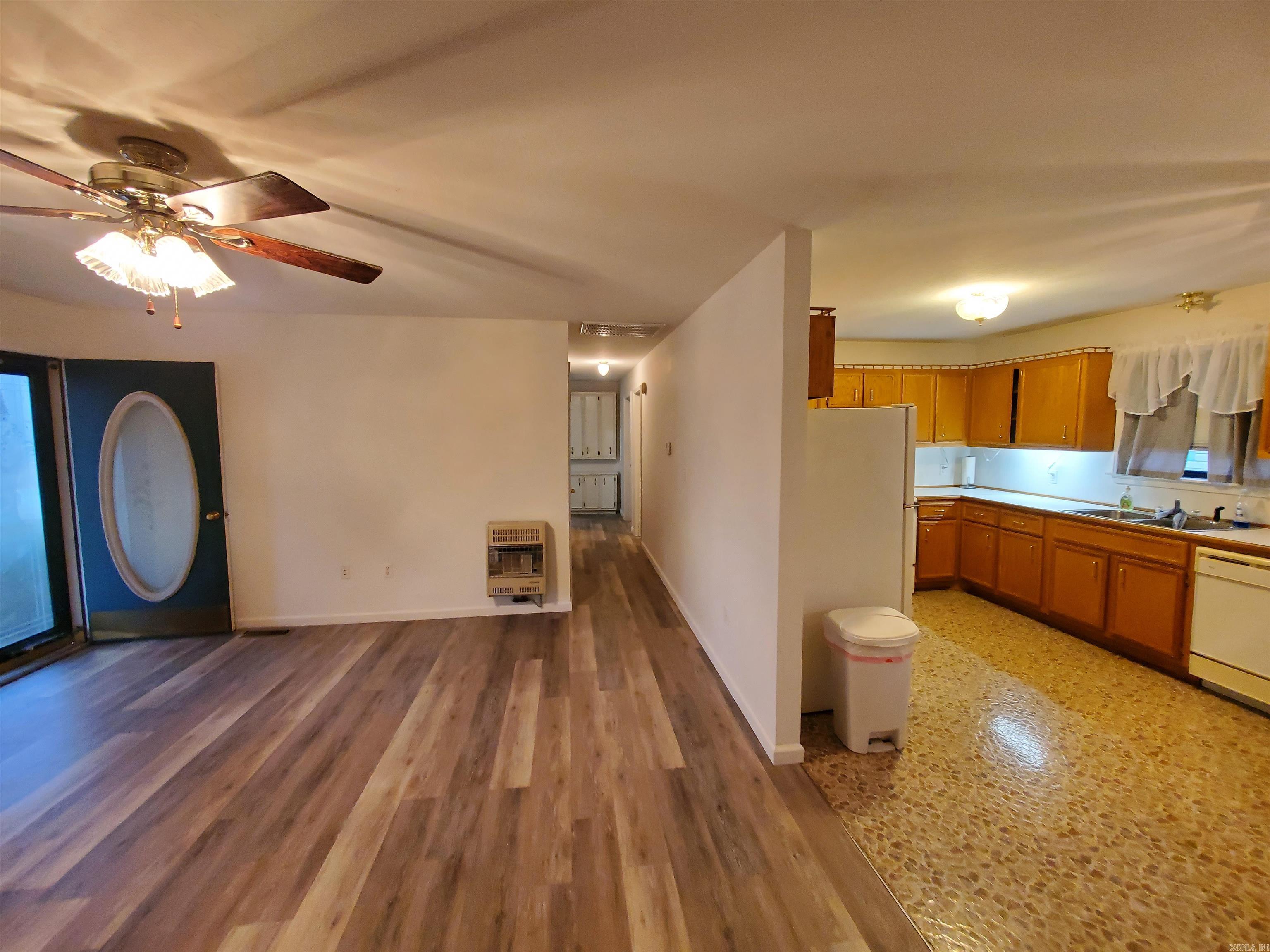 435  Ann  Piggott, AR