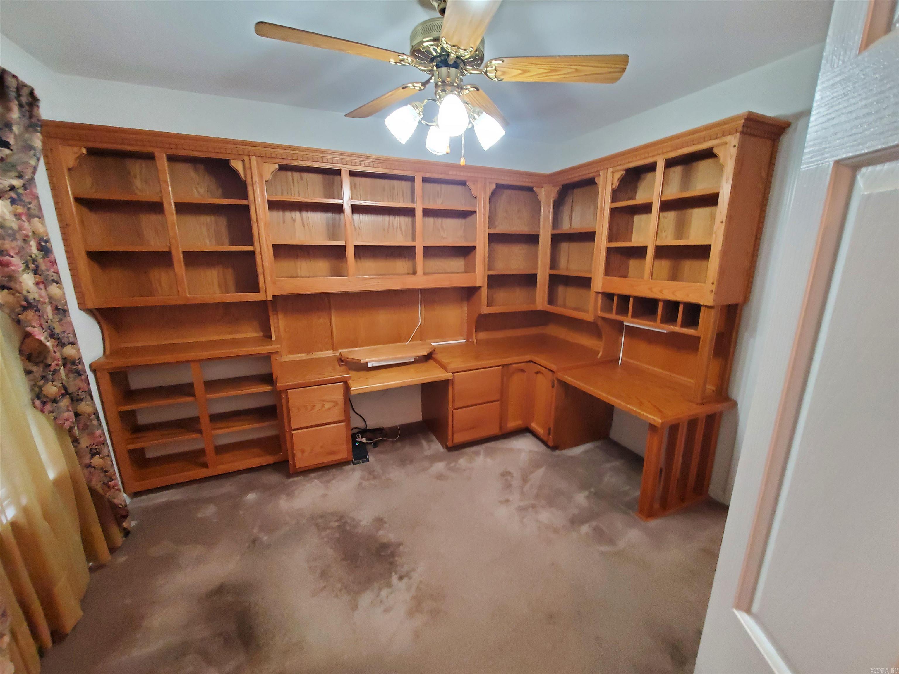 435  Ann  Piggott, AR