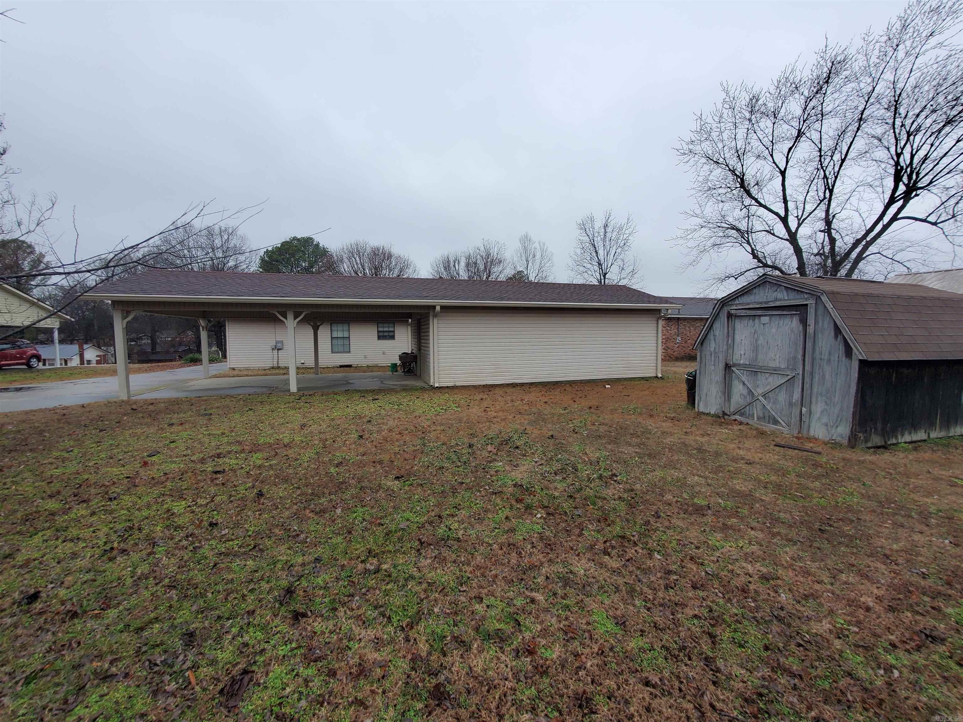 435  Ann  Piggott, AR