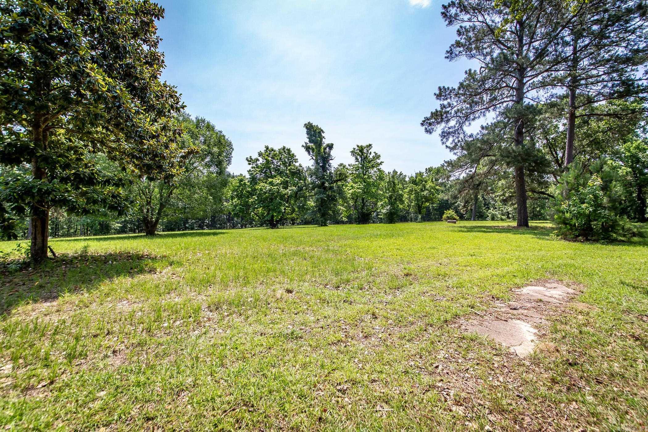136 Private Road 1094  Fouke, AR