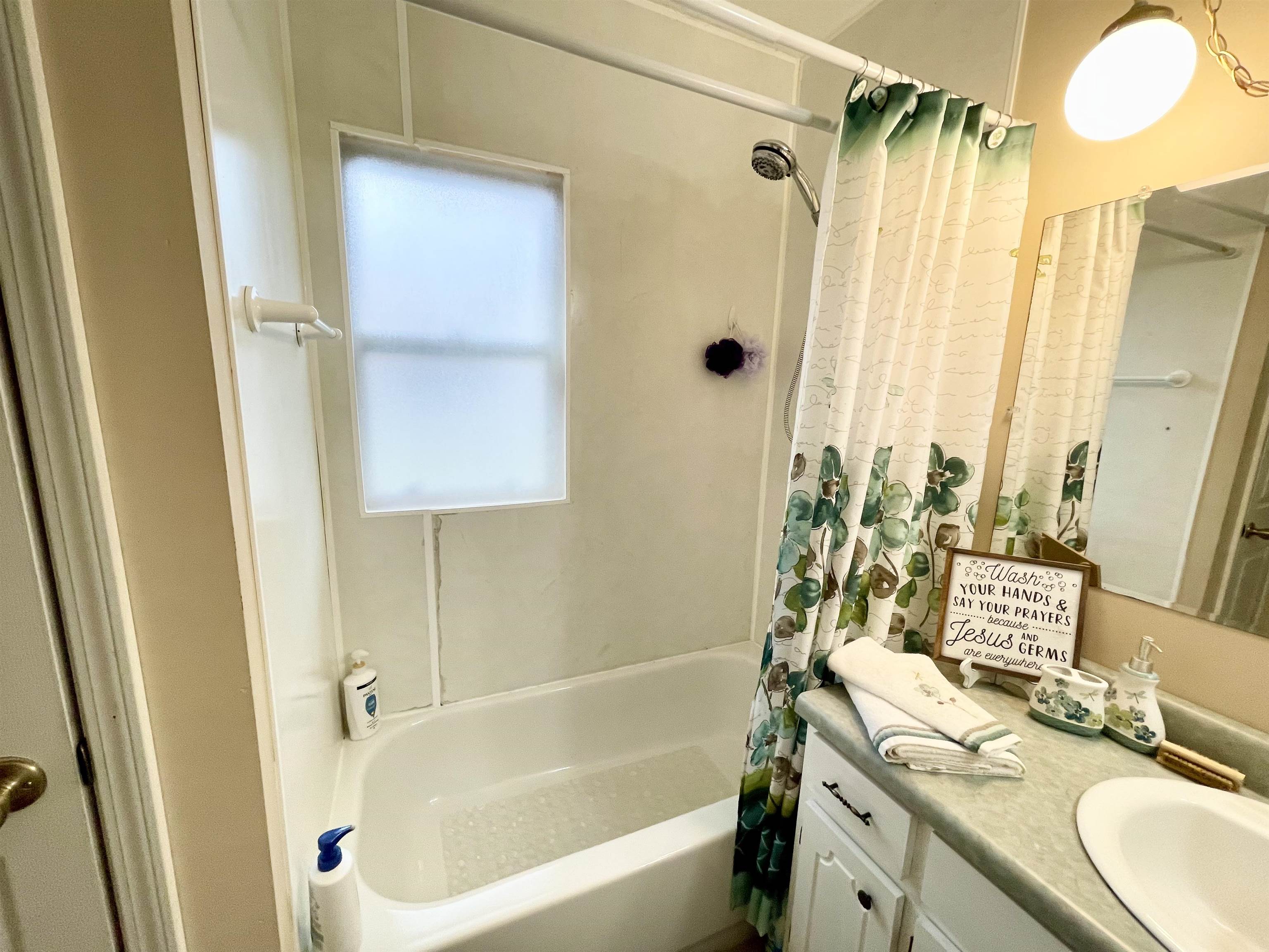 215  North  Salem, AR