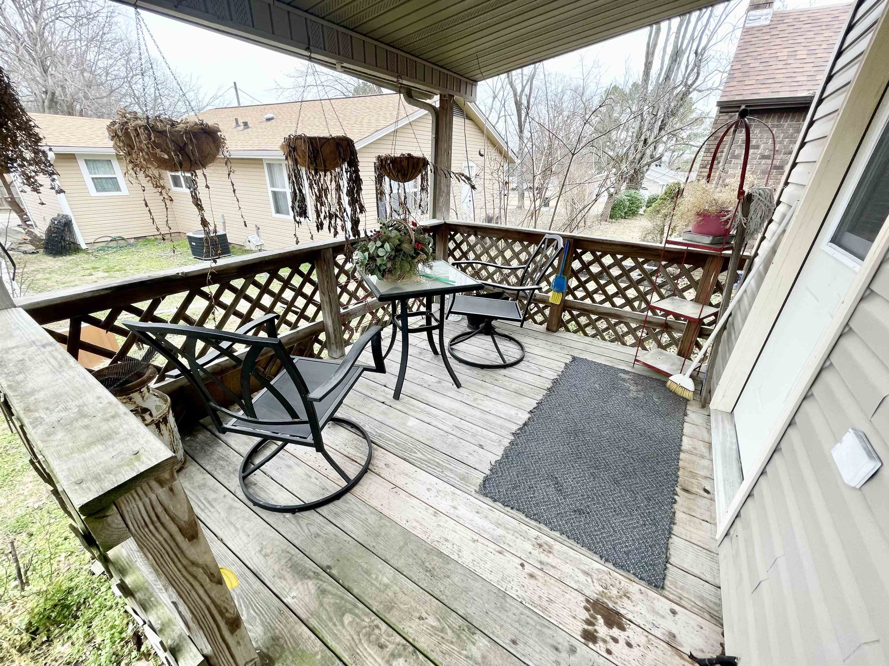 215  North  Salem, AR