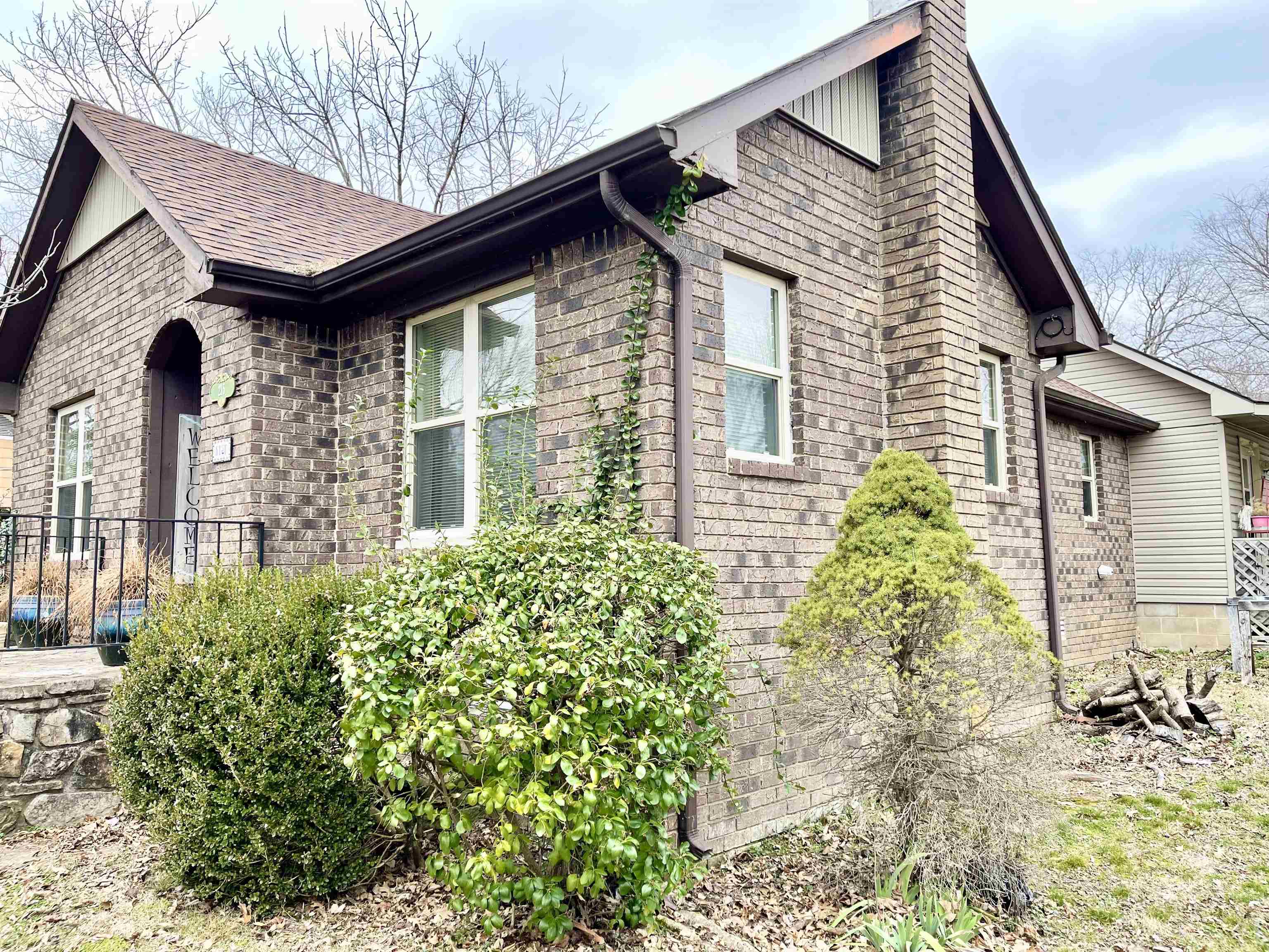 215  North  Salem, AR