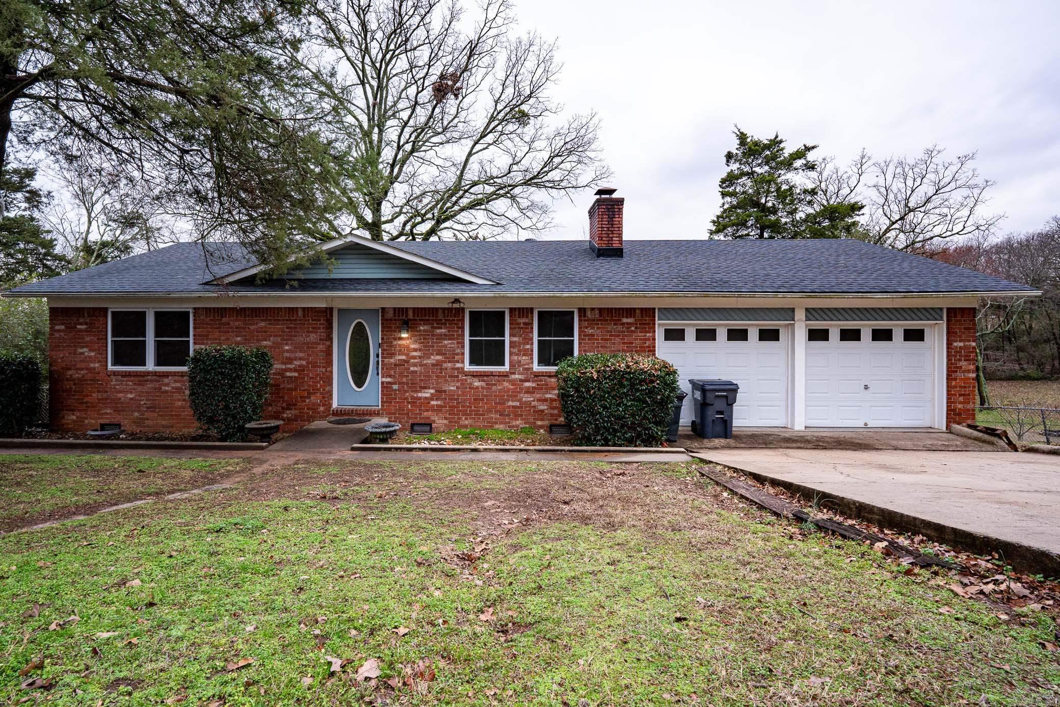 207 W 23rd Street