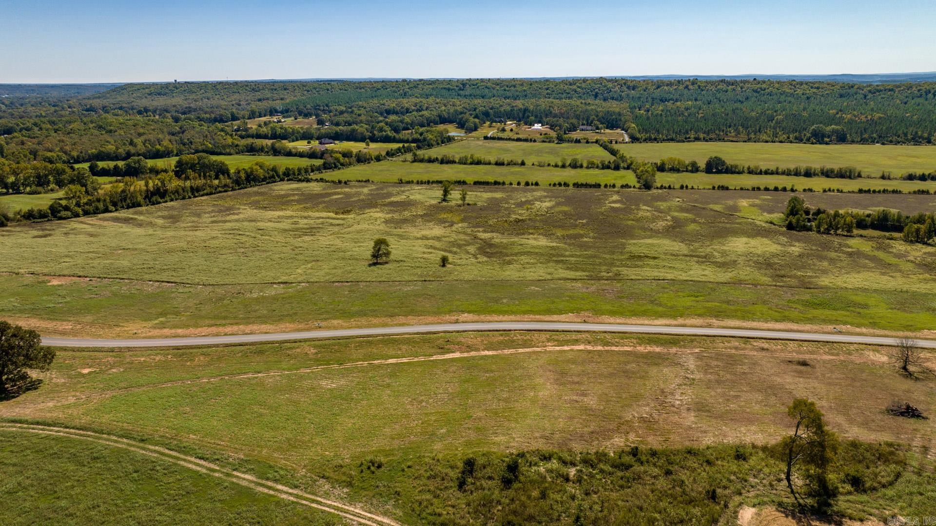 256  Castleberry Road  Greenbrier, AR