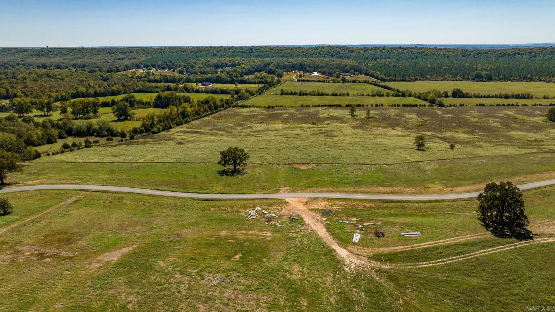 256  Castleberry Road  Greenbrier, AR