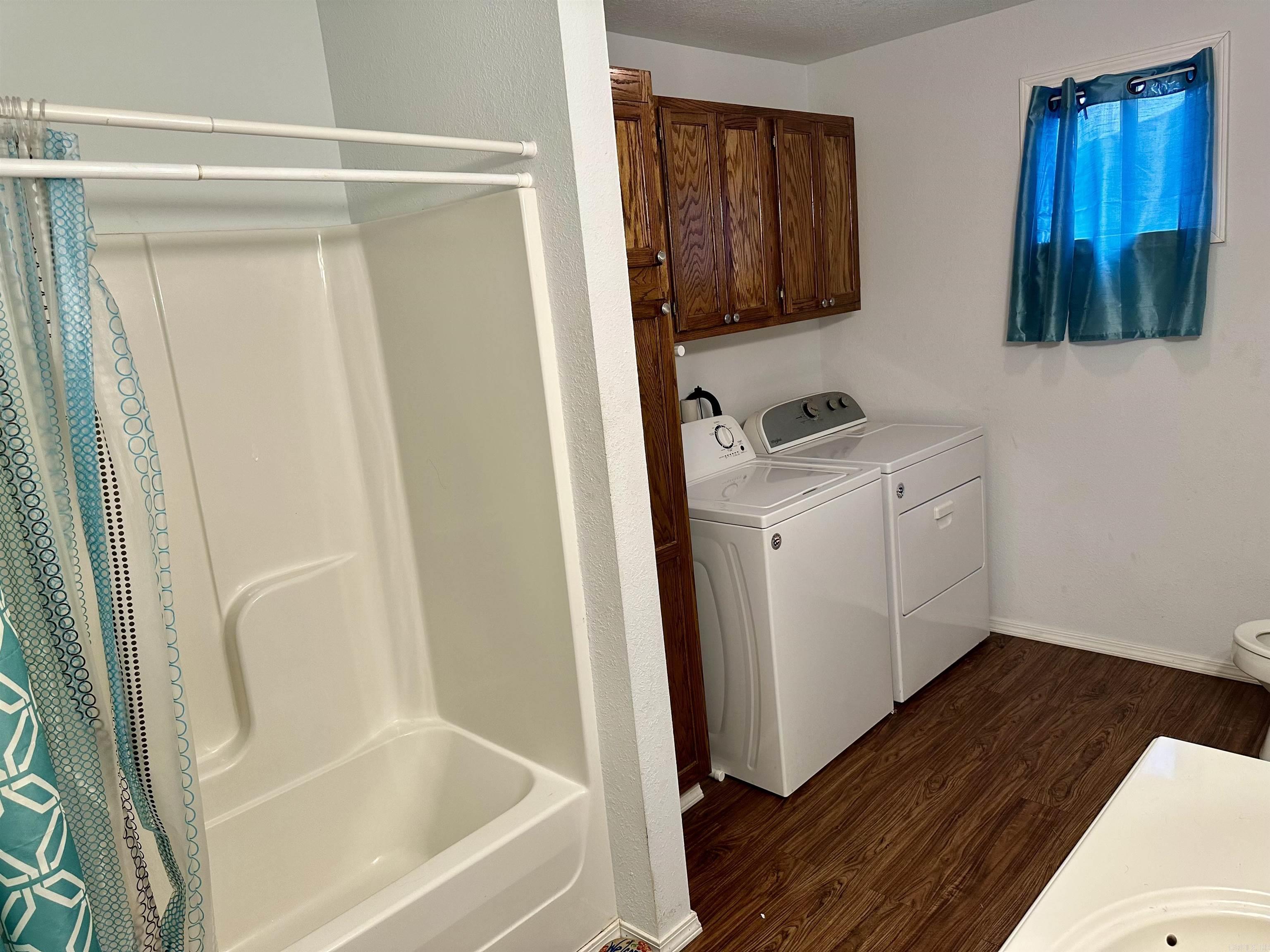 124 E 9Th St  Murfreesboro, AR