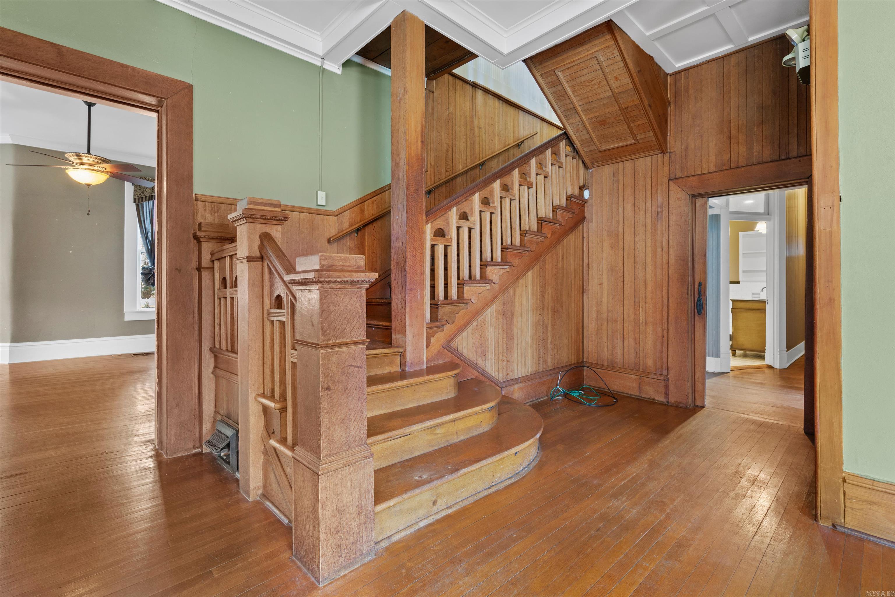 303  Quapaw  Hot Springs, AR