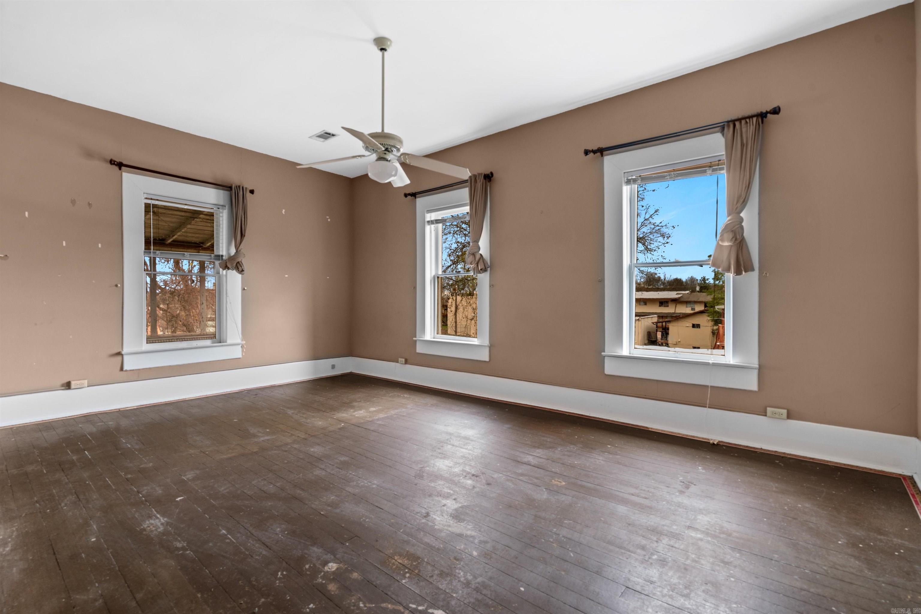 303  Quapaw  Hot Springs, AR
