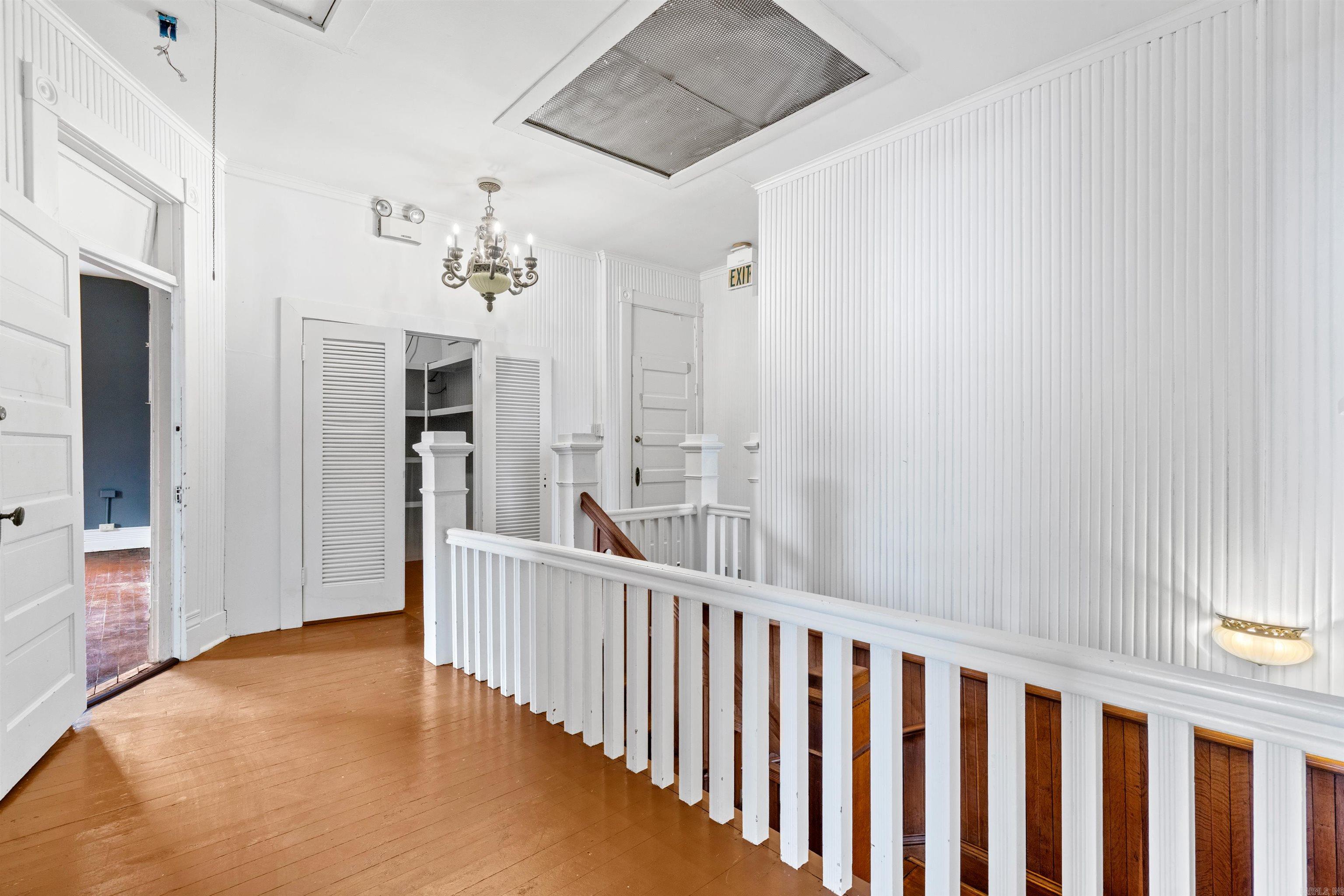 303  Quapaw  Hot Springs, AR