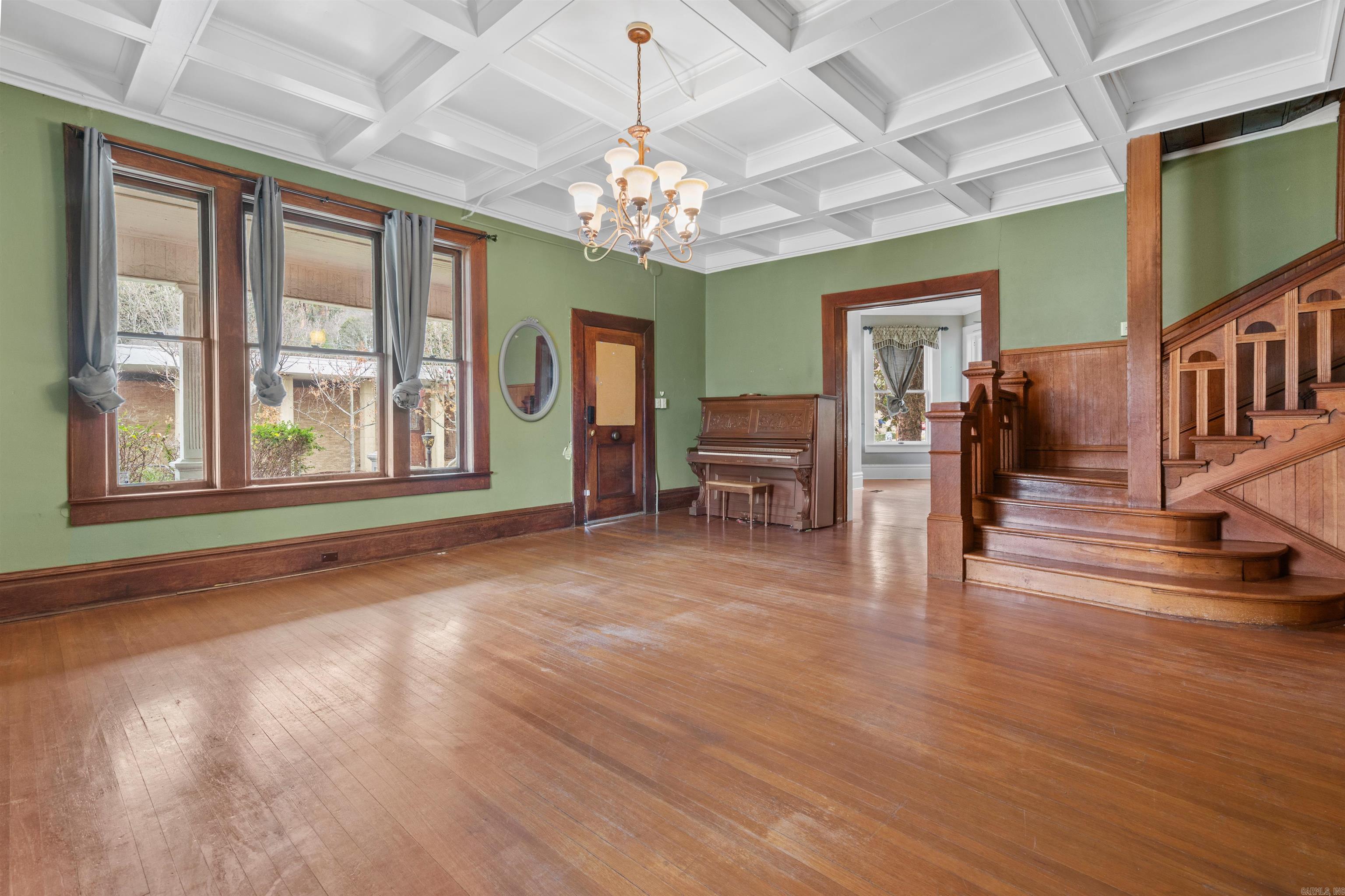 303  Quapaw  Hot Springs, AR