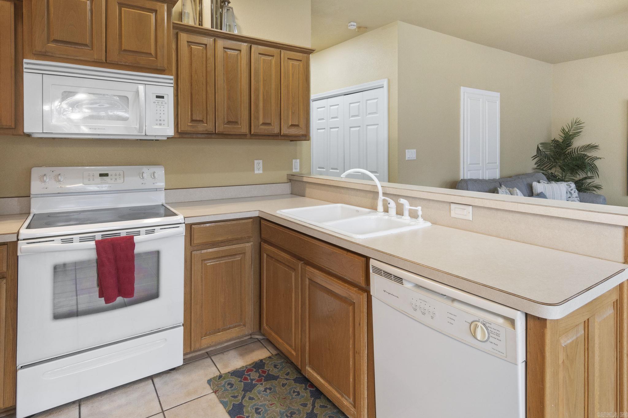126  Chambers Point  Hot Springs, AR