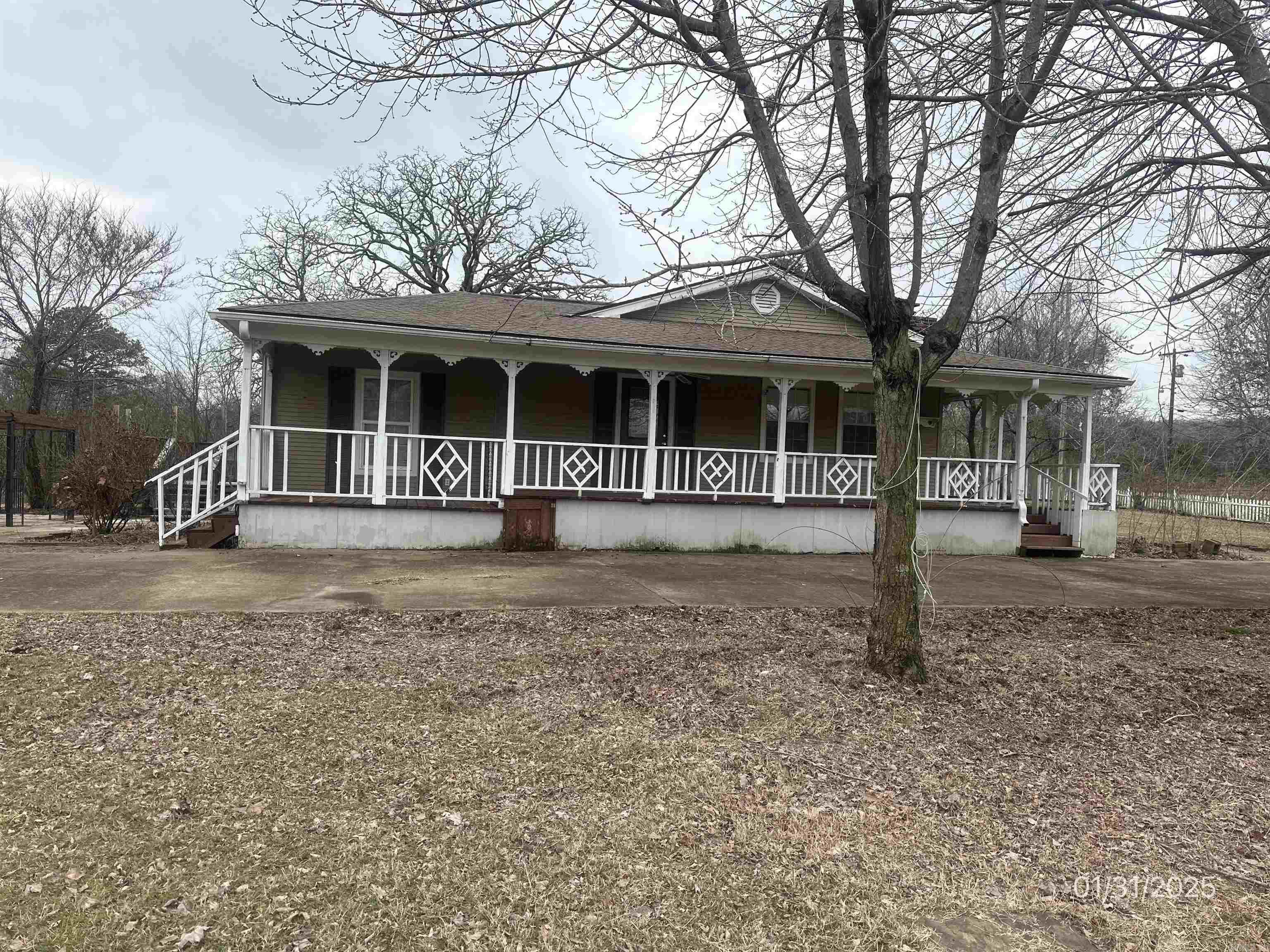 1013  Elm  Coal Hill, AR
