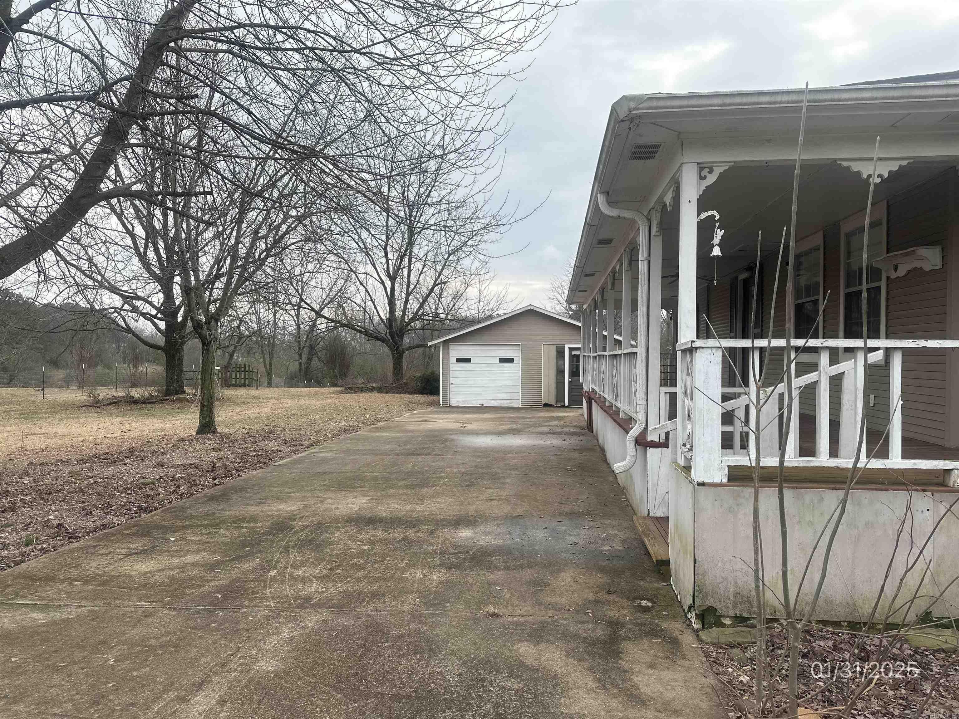 1013  Elm  Coal Hill, AR
